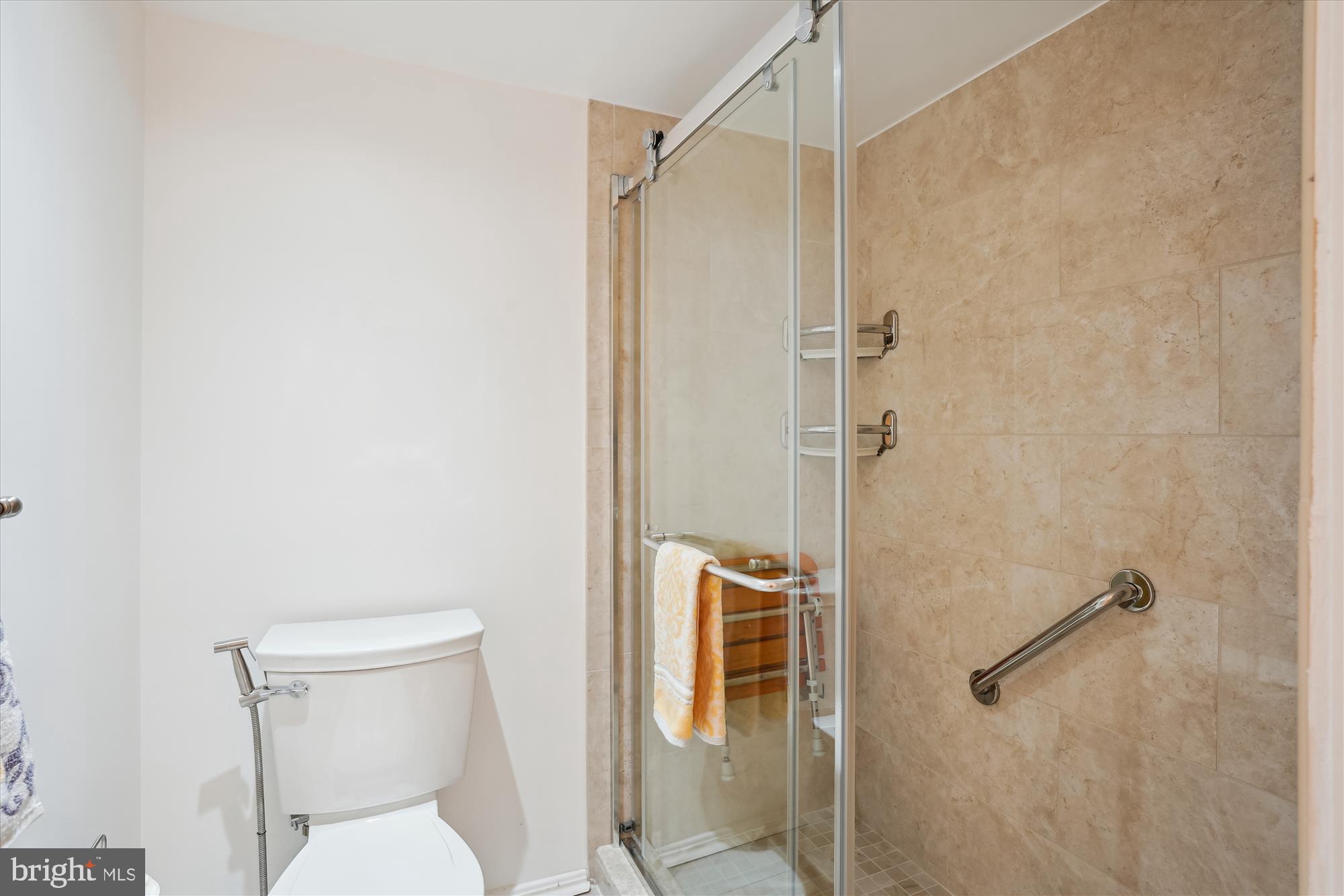 LEISURE WORLD - Residential