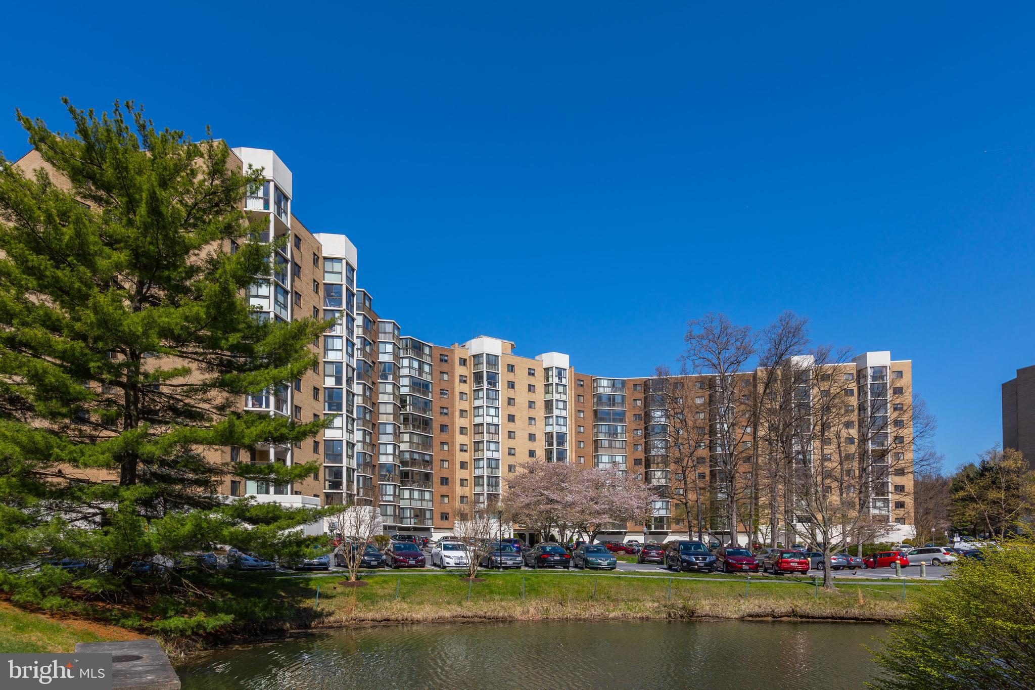 LEISURE WORLD - Residential