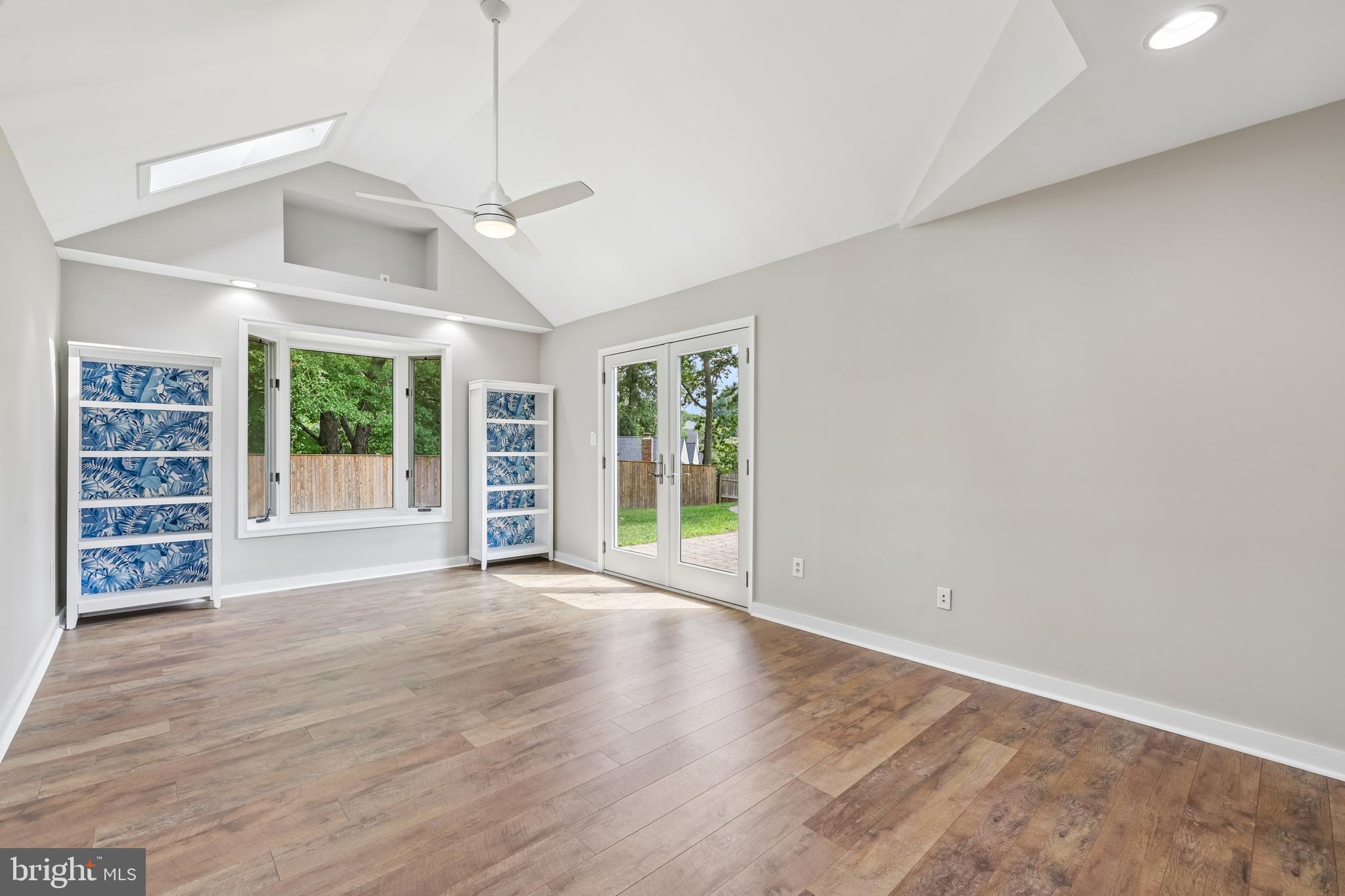 1410 KNIGHTS BRIDGE TURN