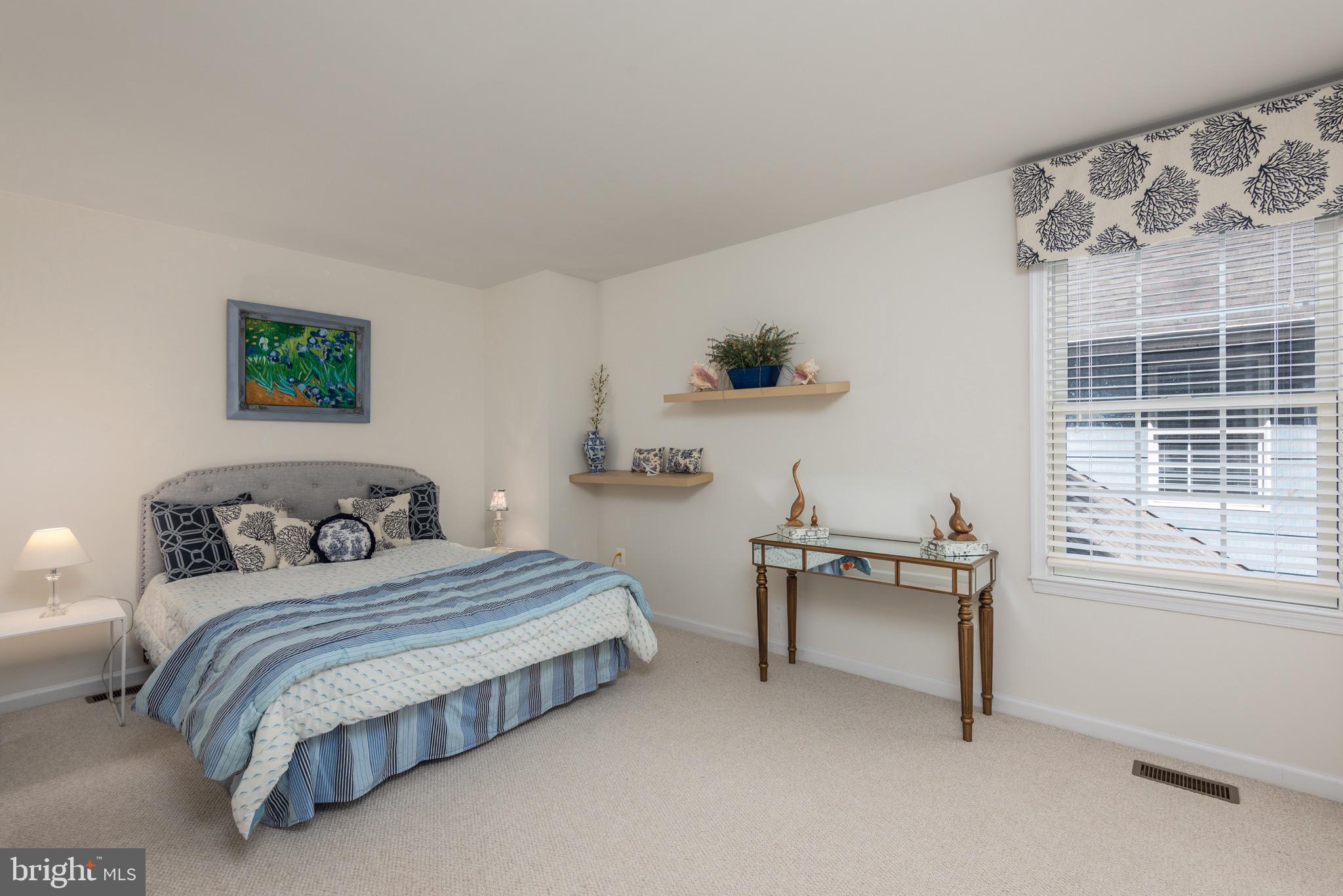 HARBOR WOODS - Residential