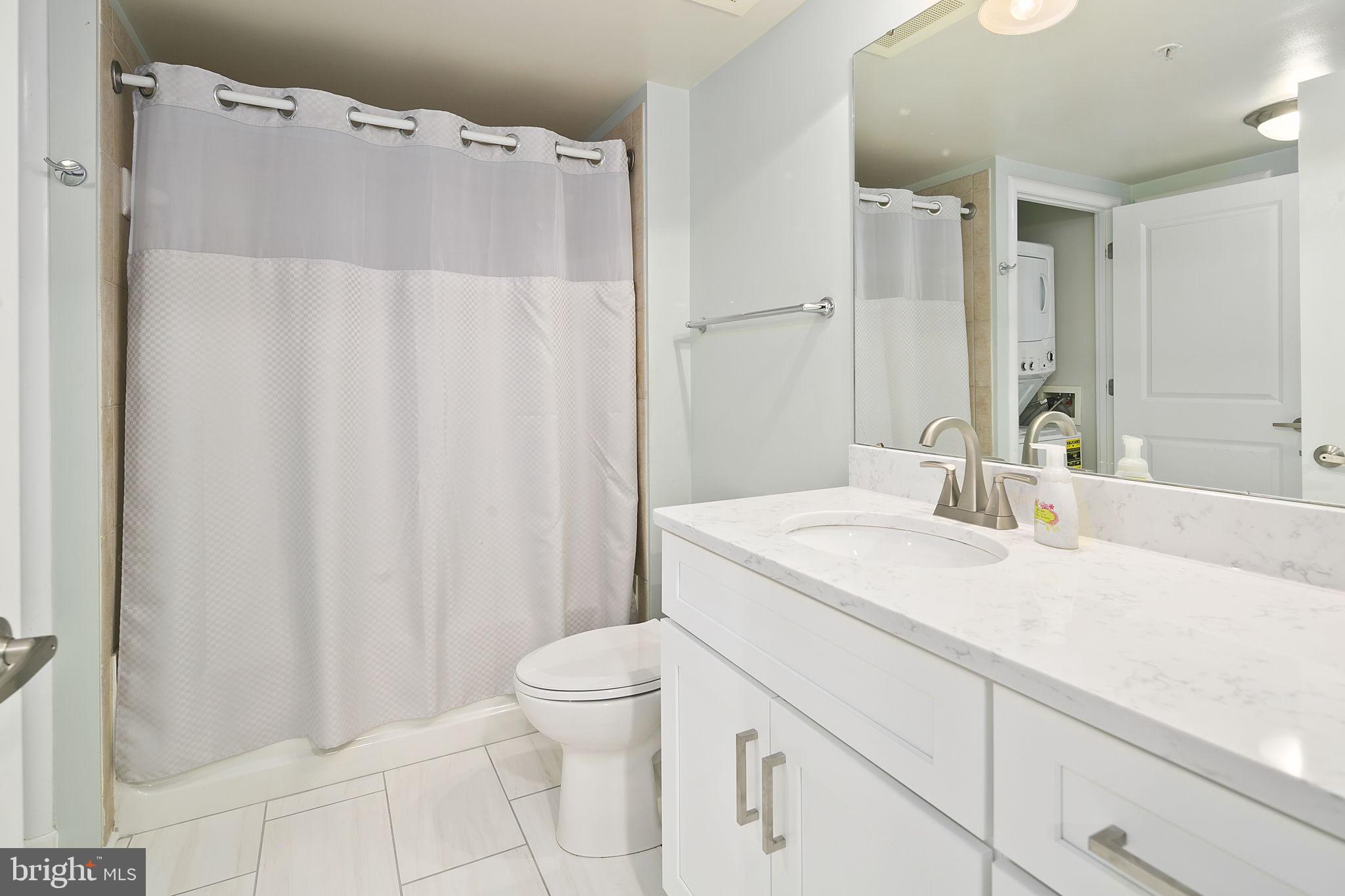 CLARENDON 1021 - Residential