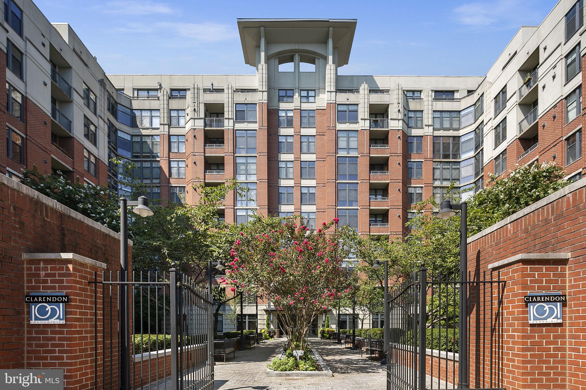 CLARENDON 1021 - Residential