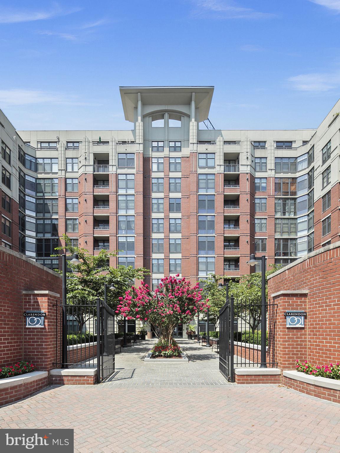 CLARENDON 1021 - Residential