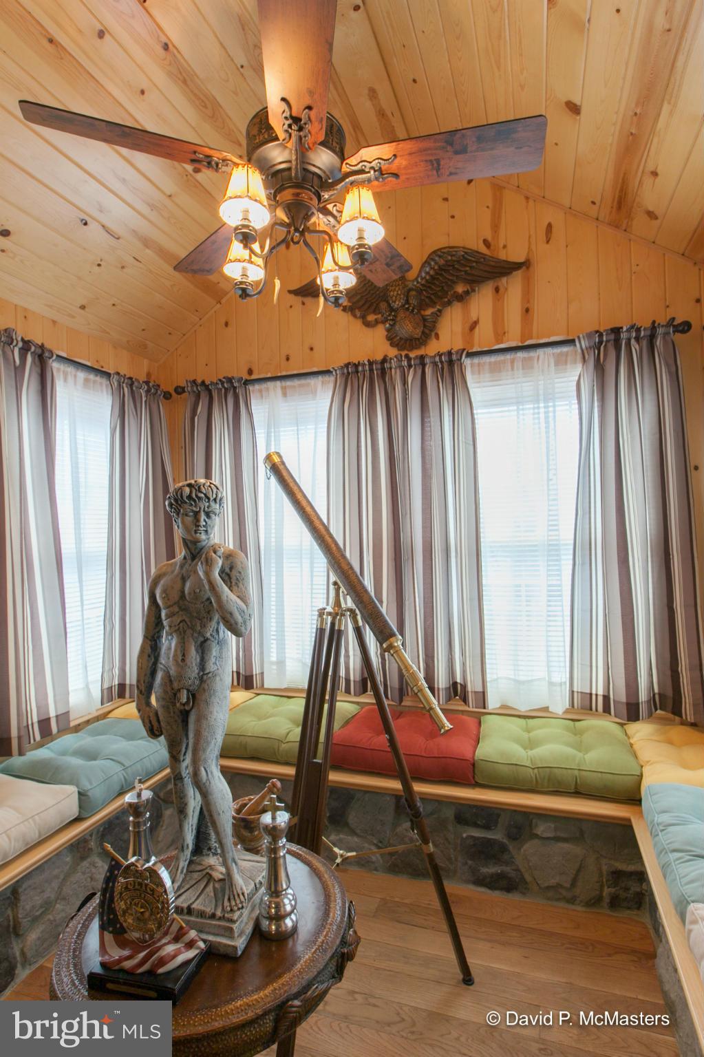 HORSESHOE BEND - Residential