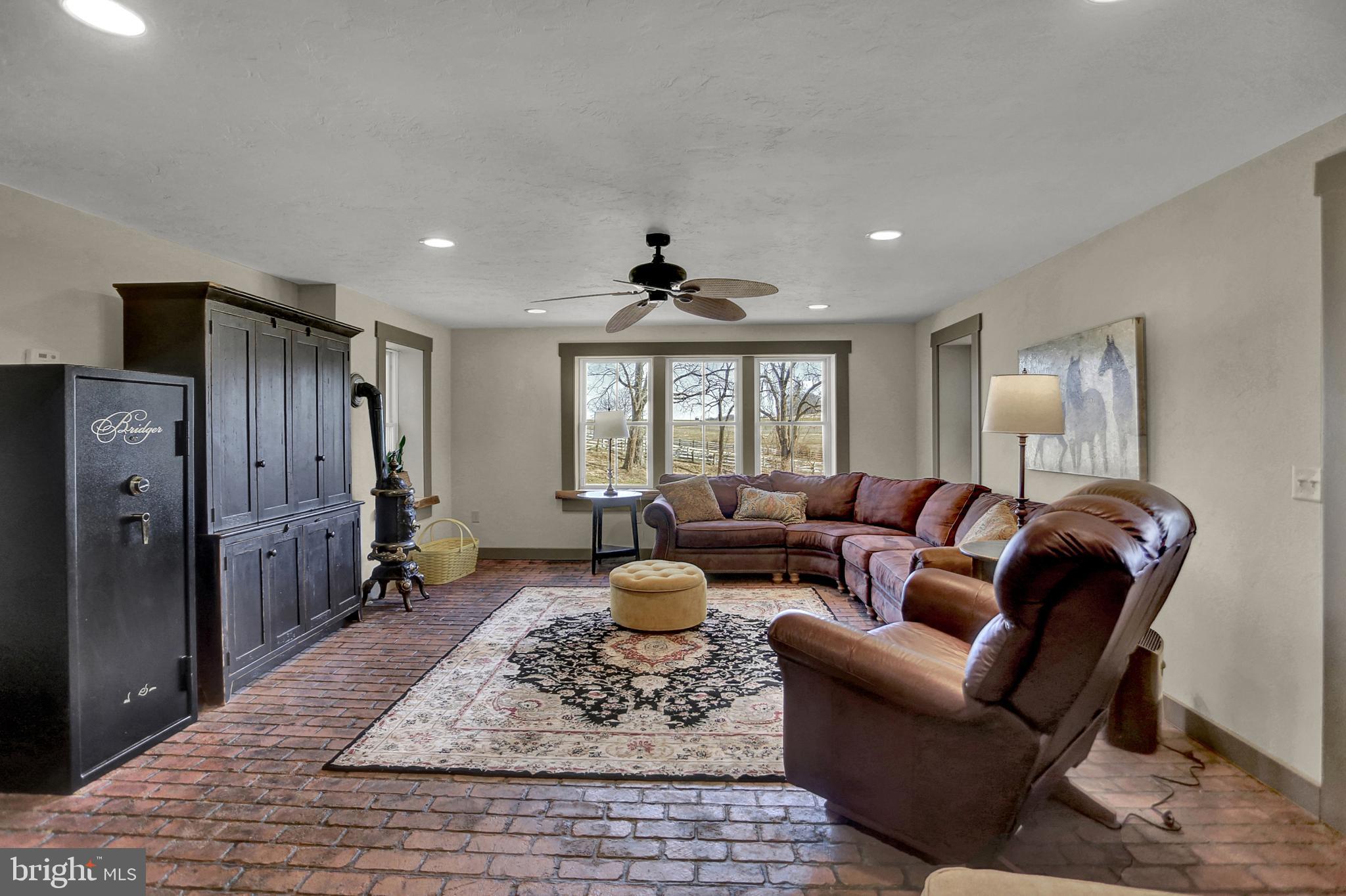 GLATFELTER STATION - Farm