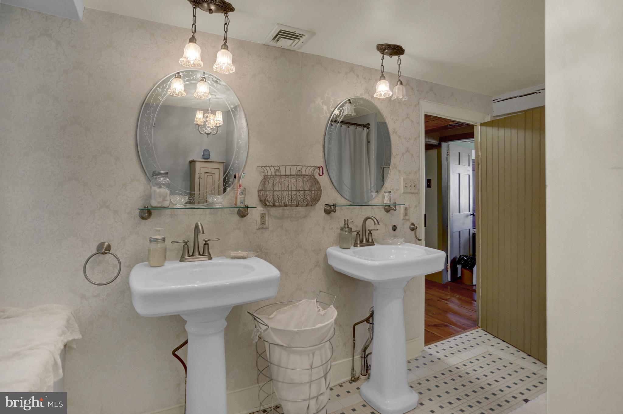 GLATFELTER STATION - Farm