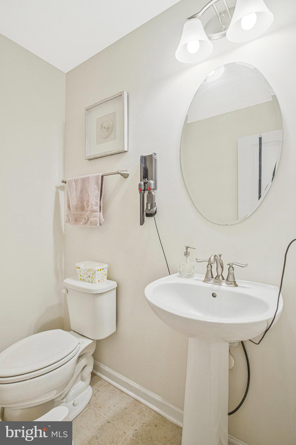 HOWARD SQUARE - Residential