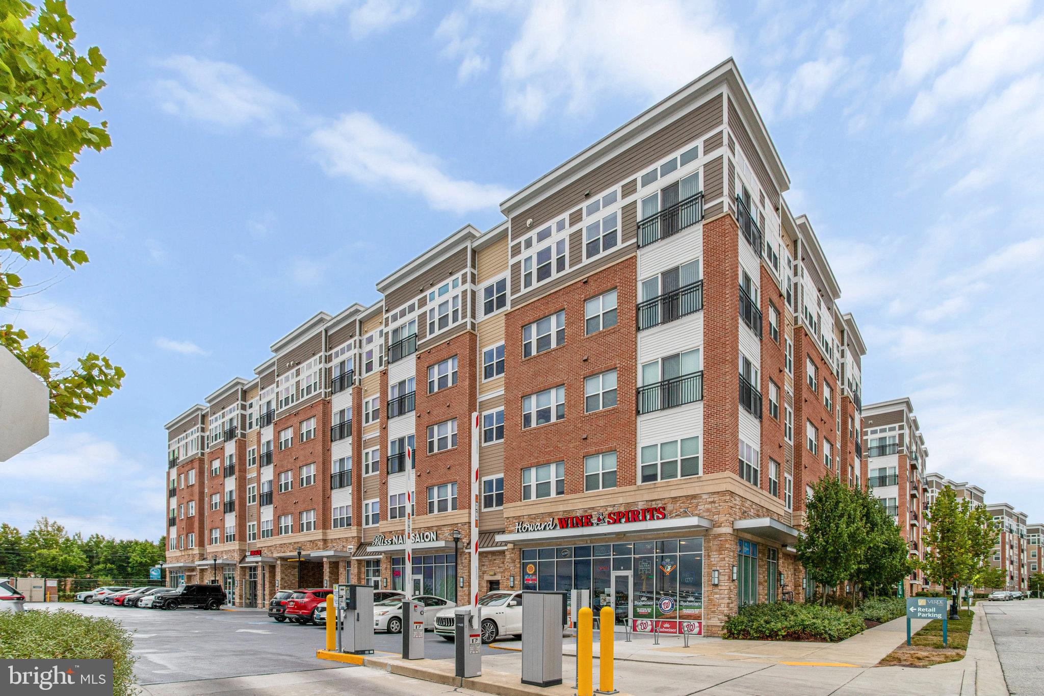 HOWARD SQUARE - Residential