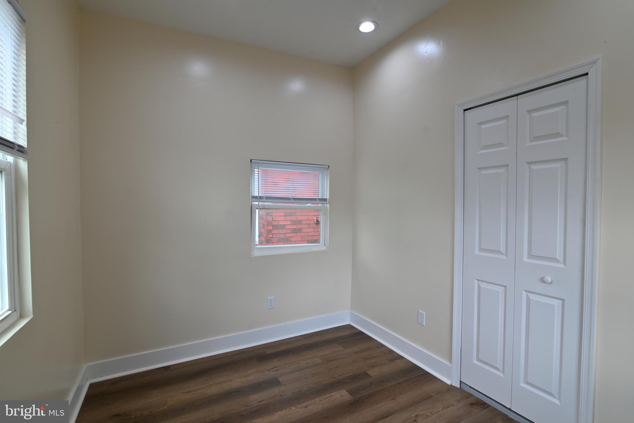 PARKSIDE - Residential