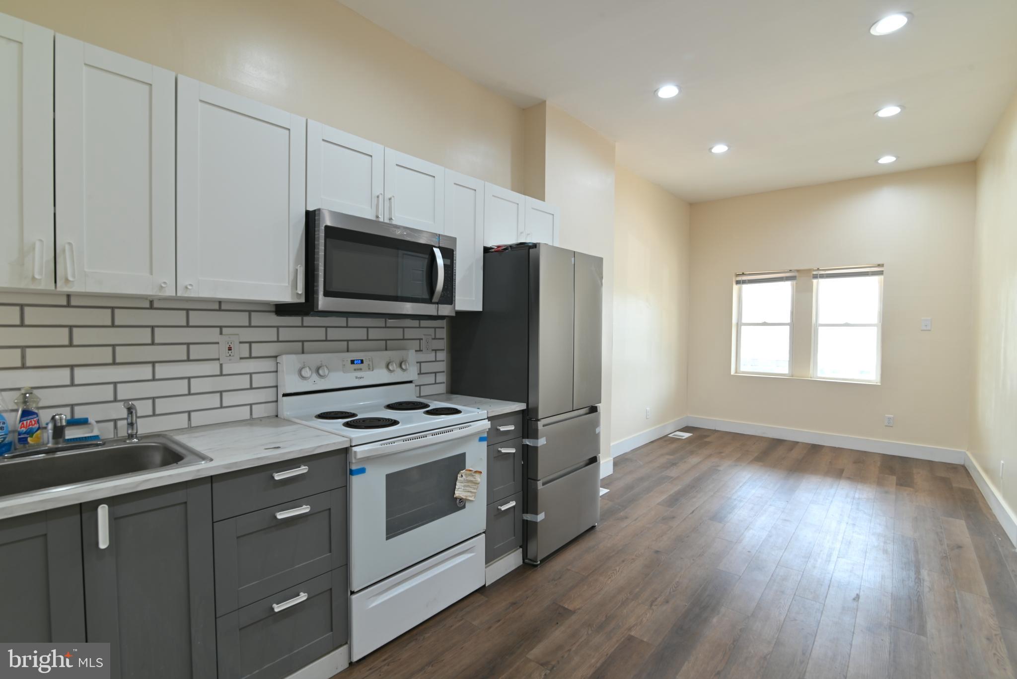 PARKSIDE - Residential