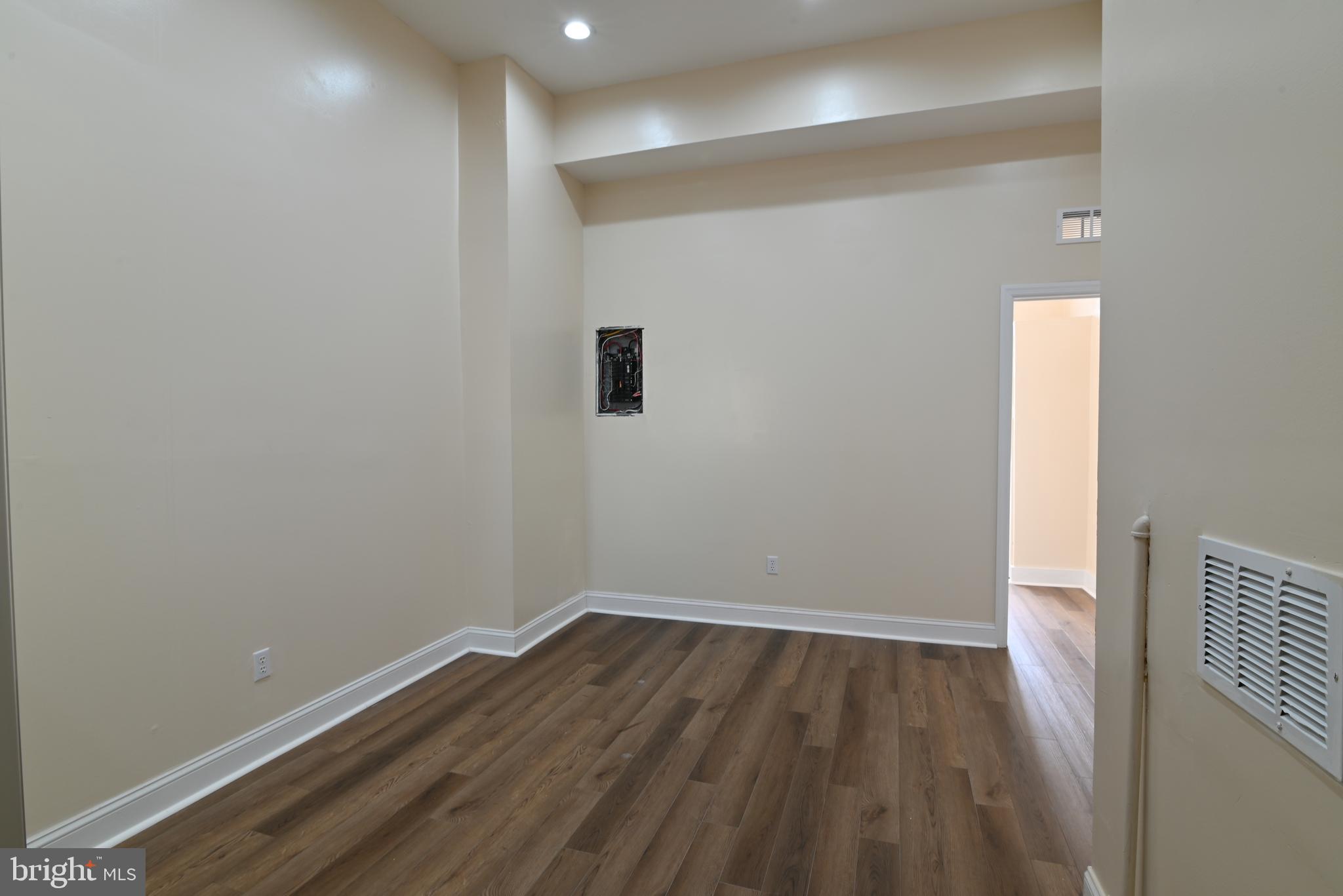 PARKSIDE - Residential