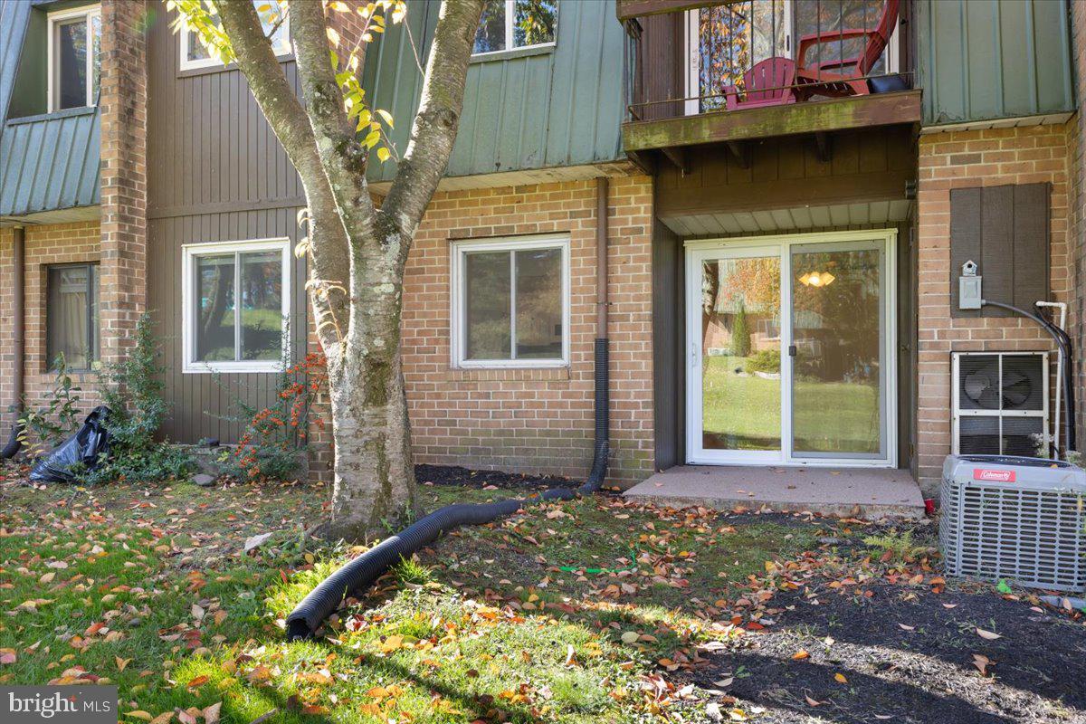 THE MEADOWS - Residential Lease