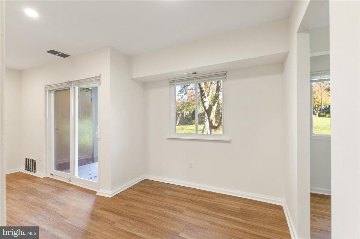 THE MEADOWS - Residential Lease