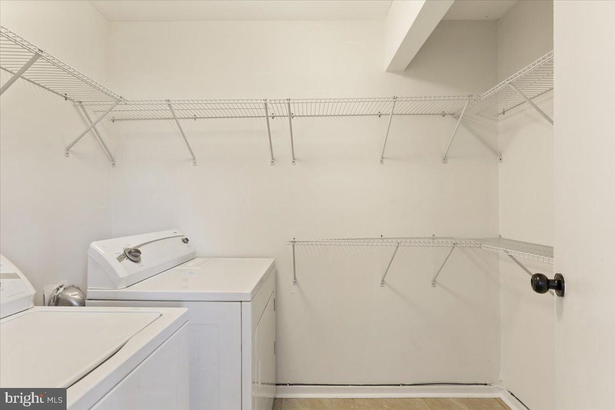 THE MEADOWS - Residential Lease