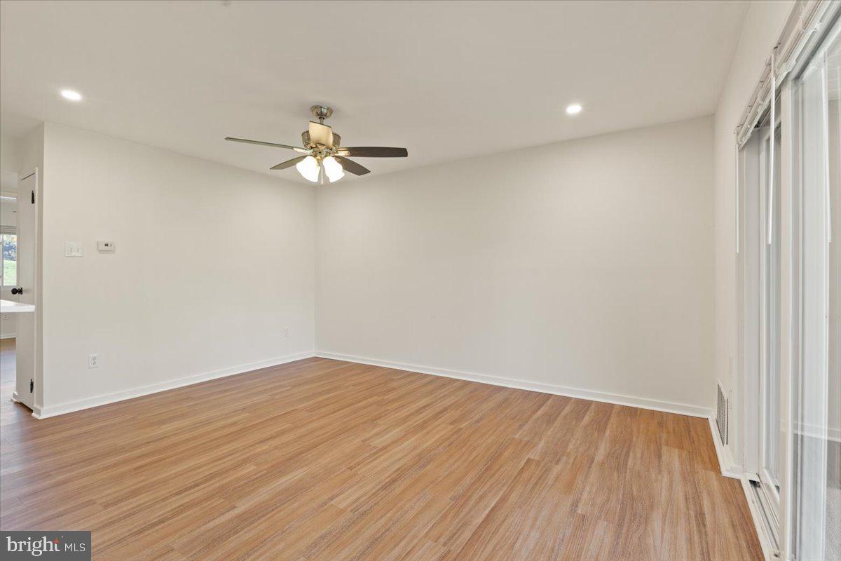 THE MEADOWS - Residential Lease