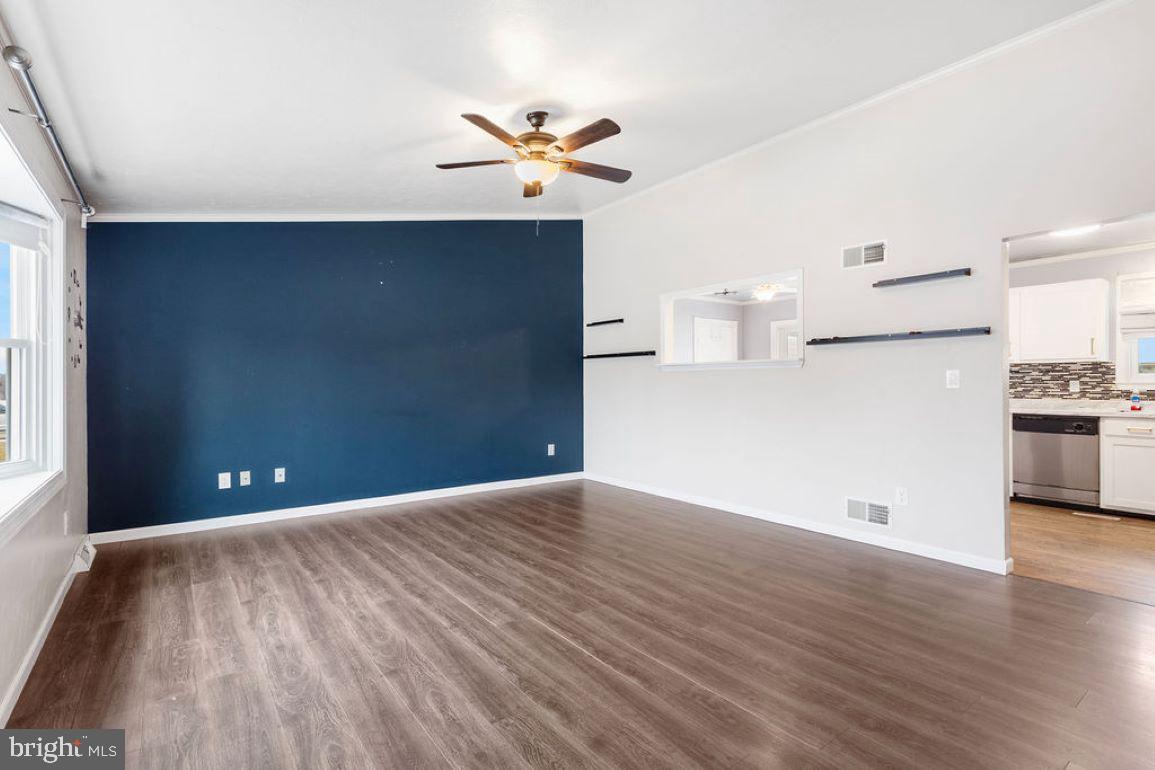 LITTLE KNOLL ESTATES - Residential