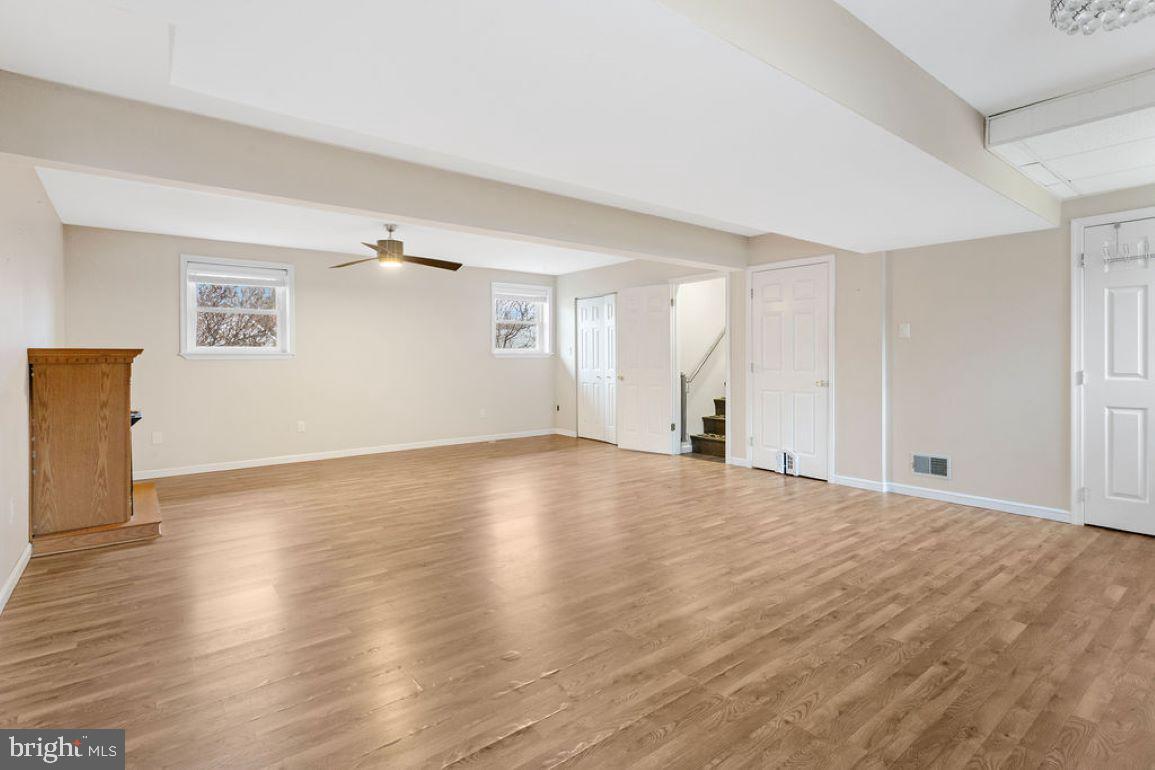 LITTLE KNOLL ESTATES - Residential