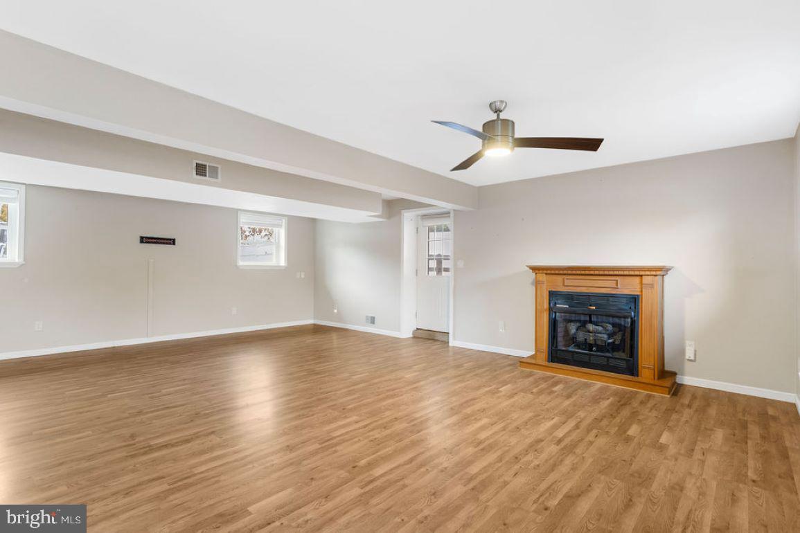 LITTLE KNOLL ESTATES - Residential