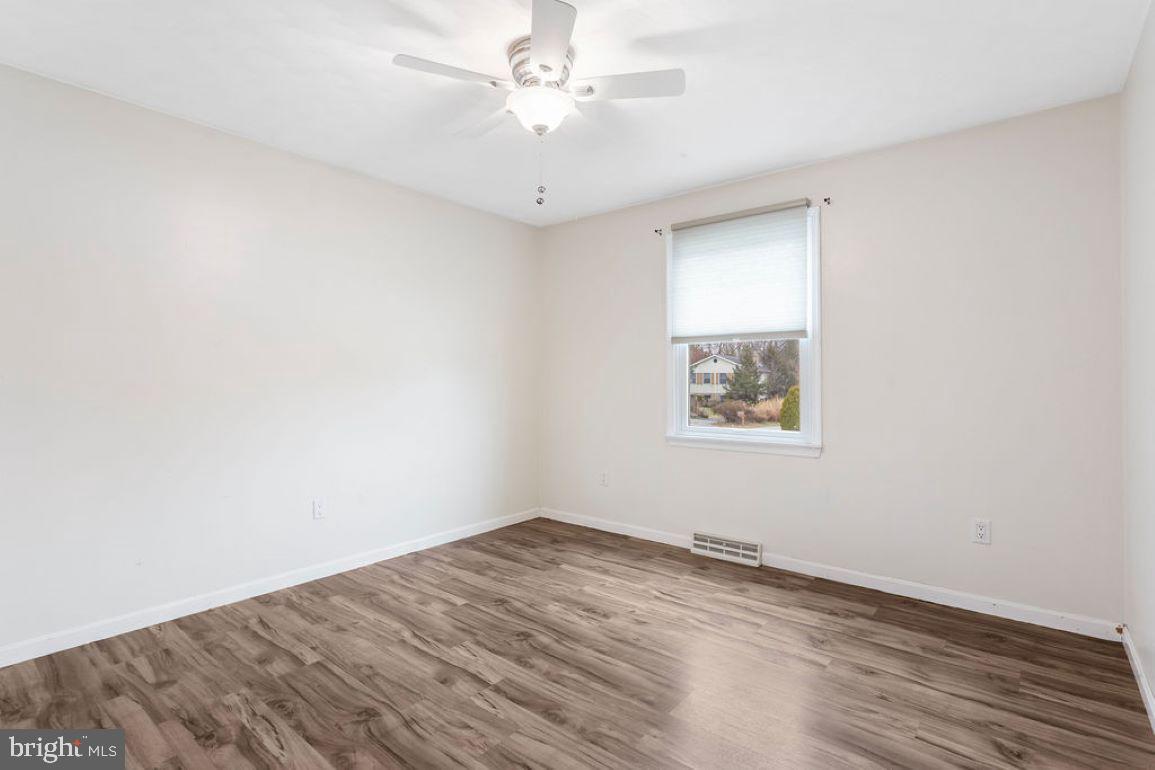 LITTLE KNOLL ESTATES - Residential