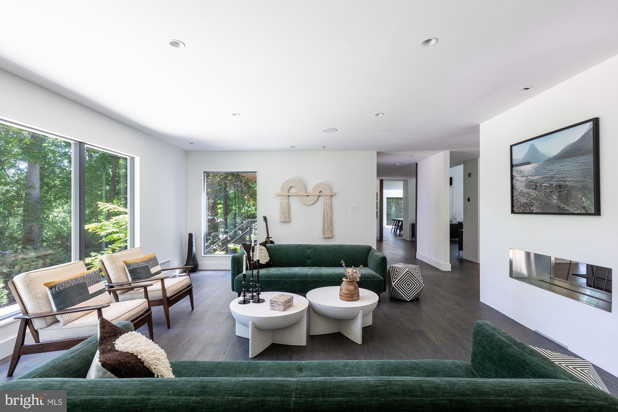 HILL VIEW ESTATES - Residential