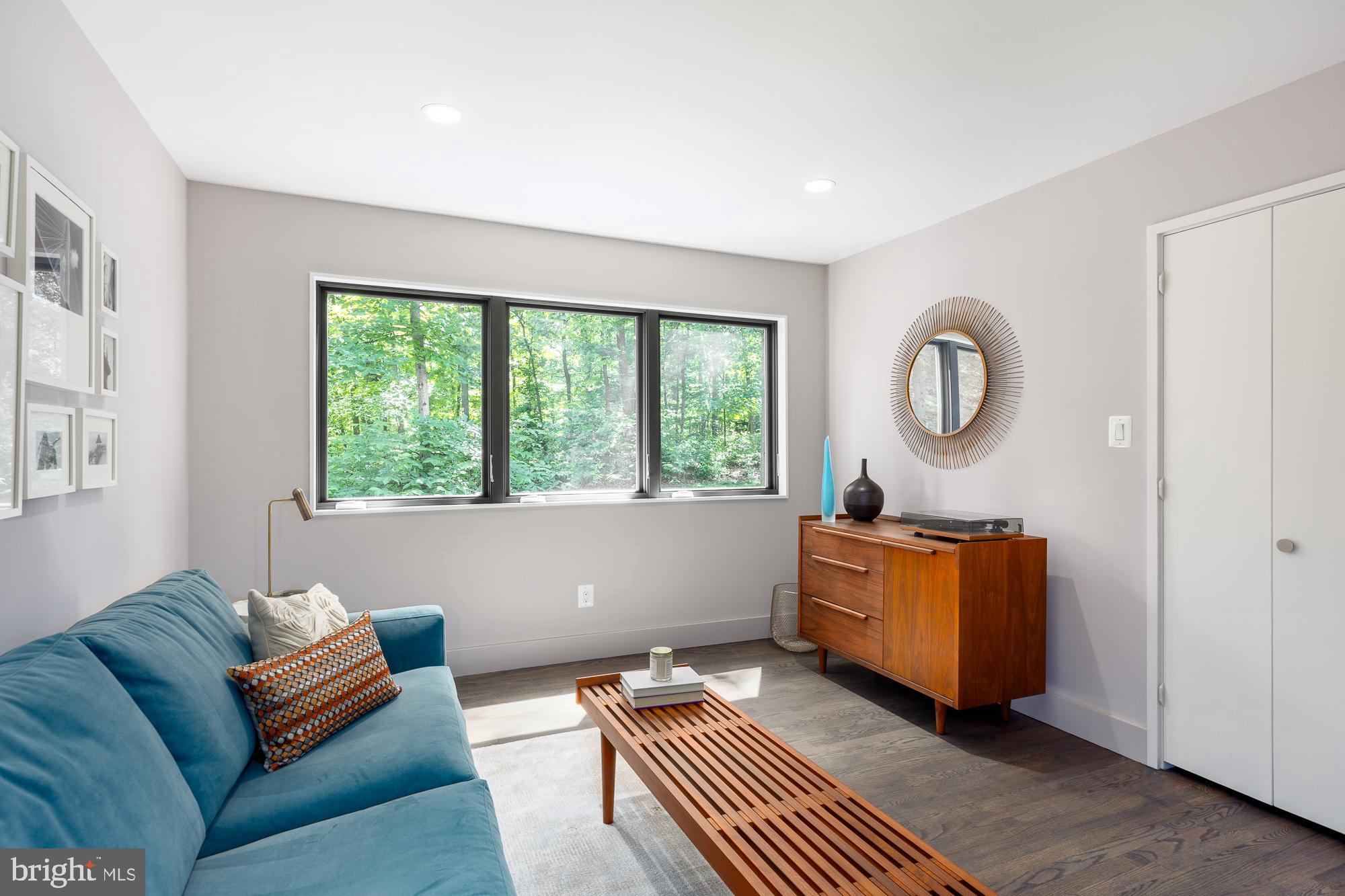 HILL VIEW ESTATES - Residential