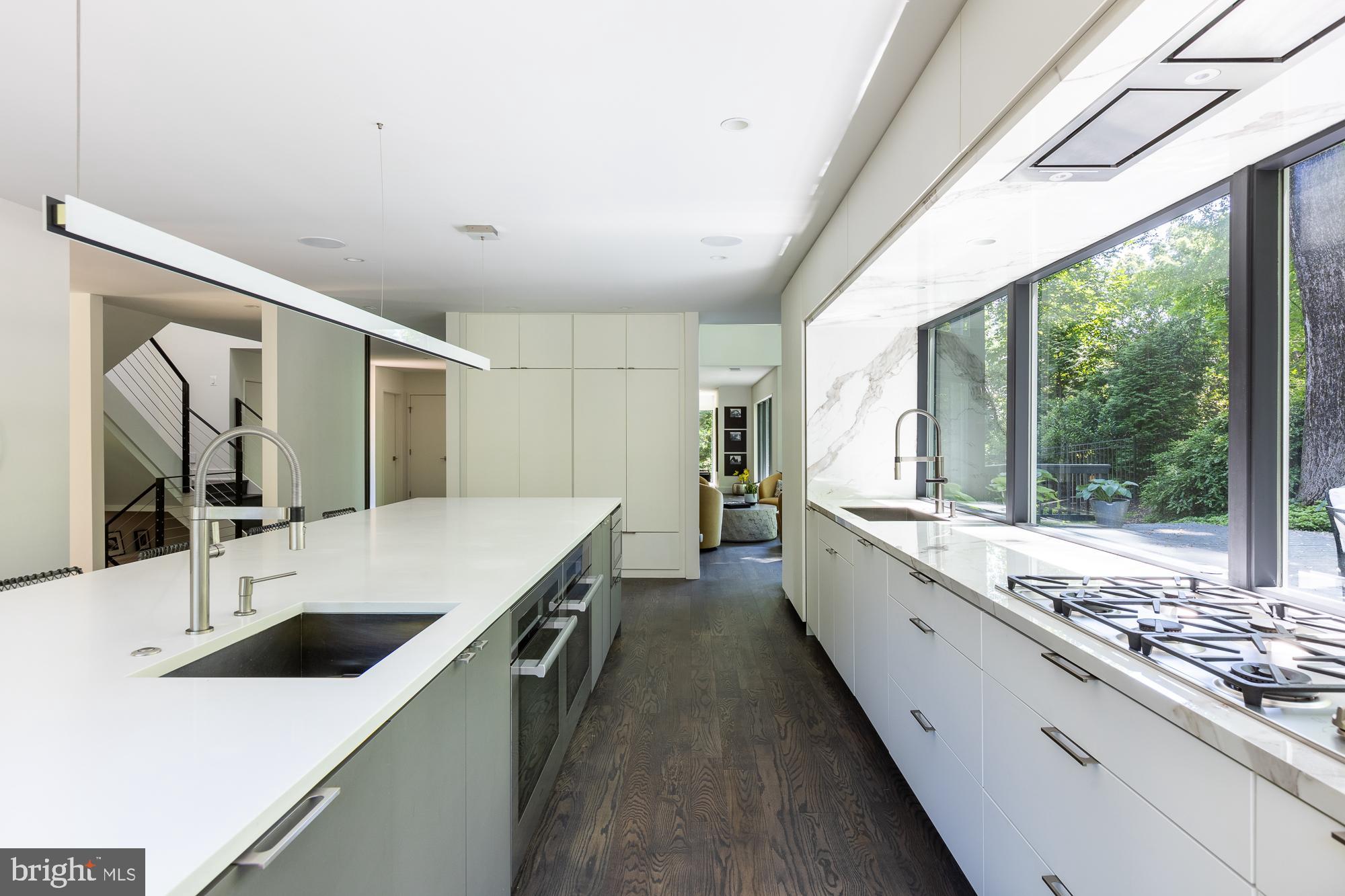 HILL VIEW ESTATES - Residential