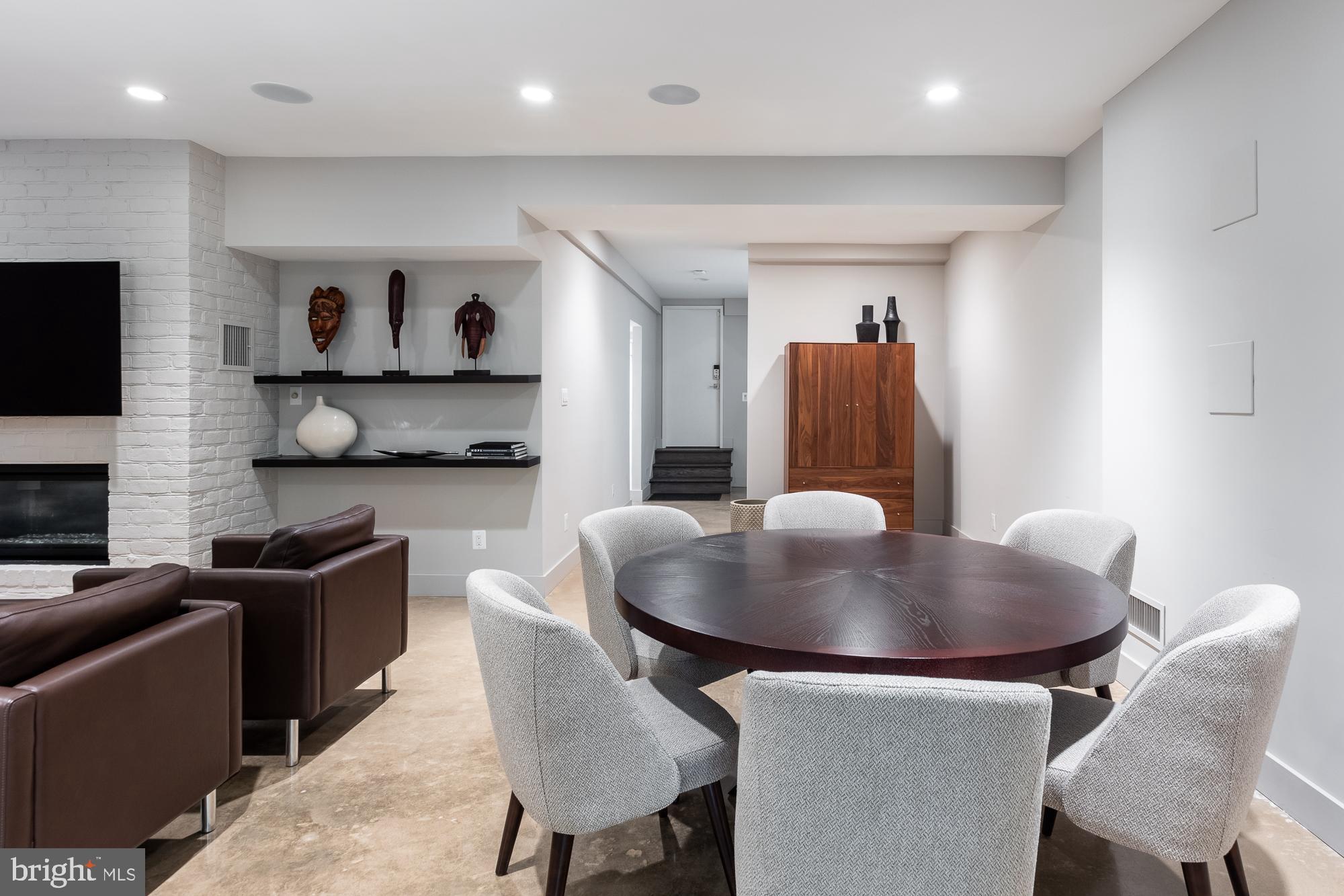 HILL VIEW ESTATES - Residential