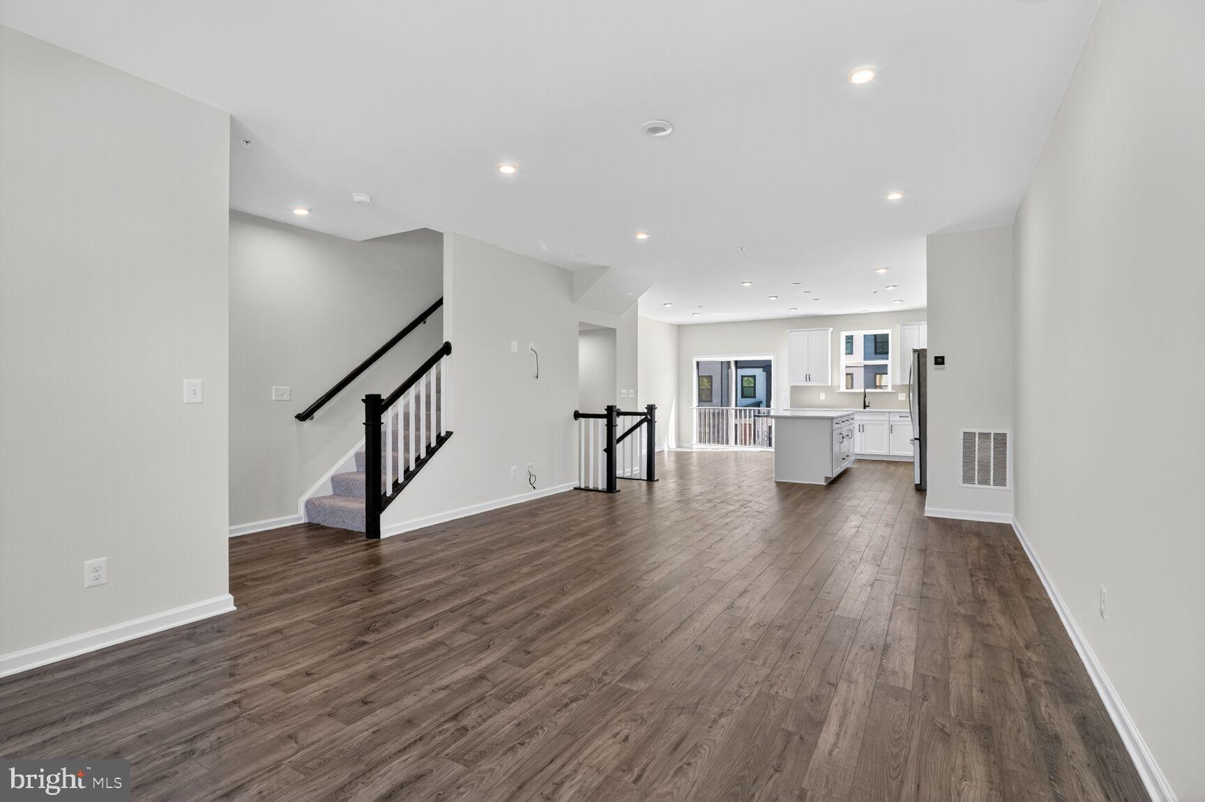 SPARROWS POINT - Residential