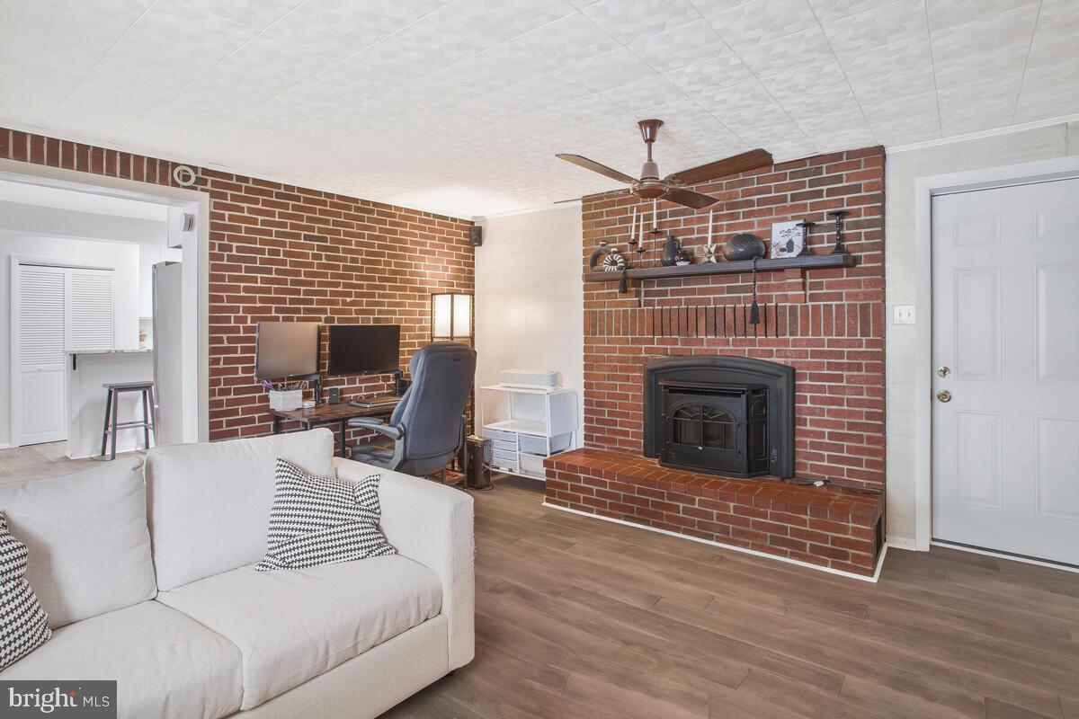 GERARD PLAZA - Residential