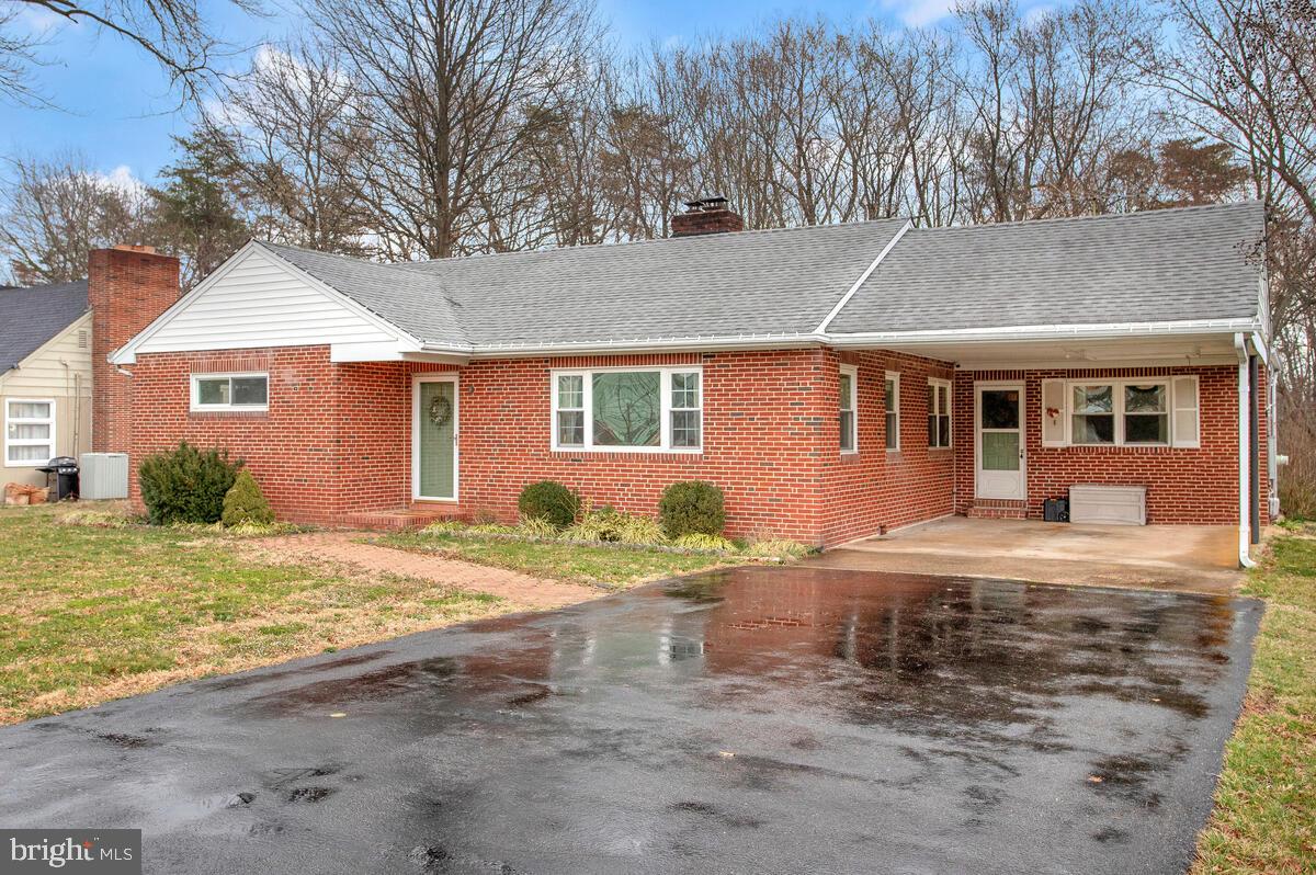 GERARD PLAZA - Residential