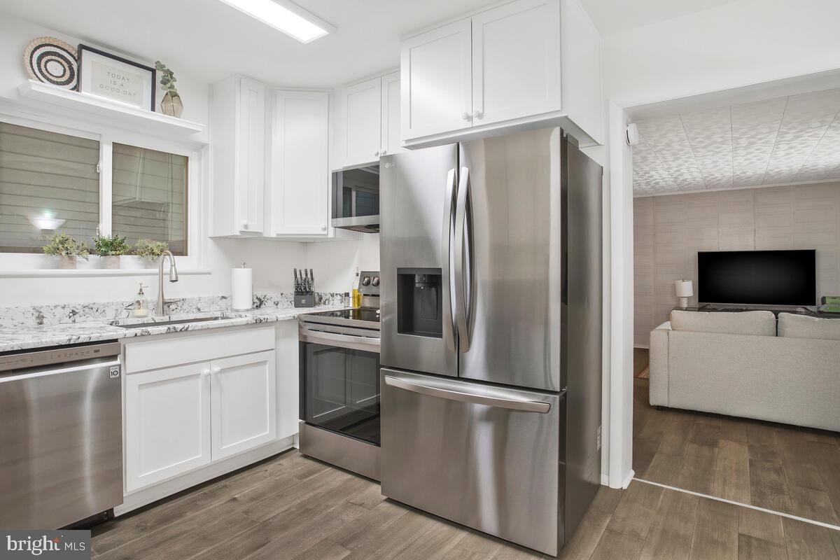 GERARD PLAZA - Residential