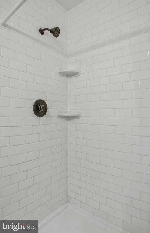 GERARD PLAZA - Residential