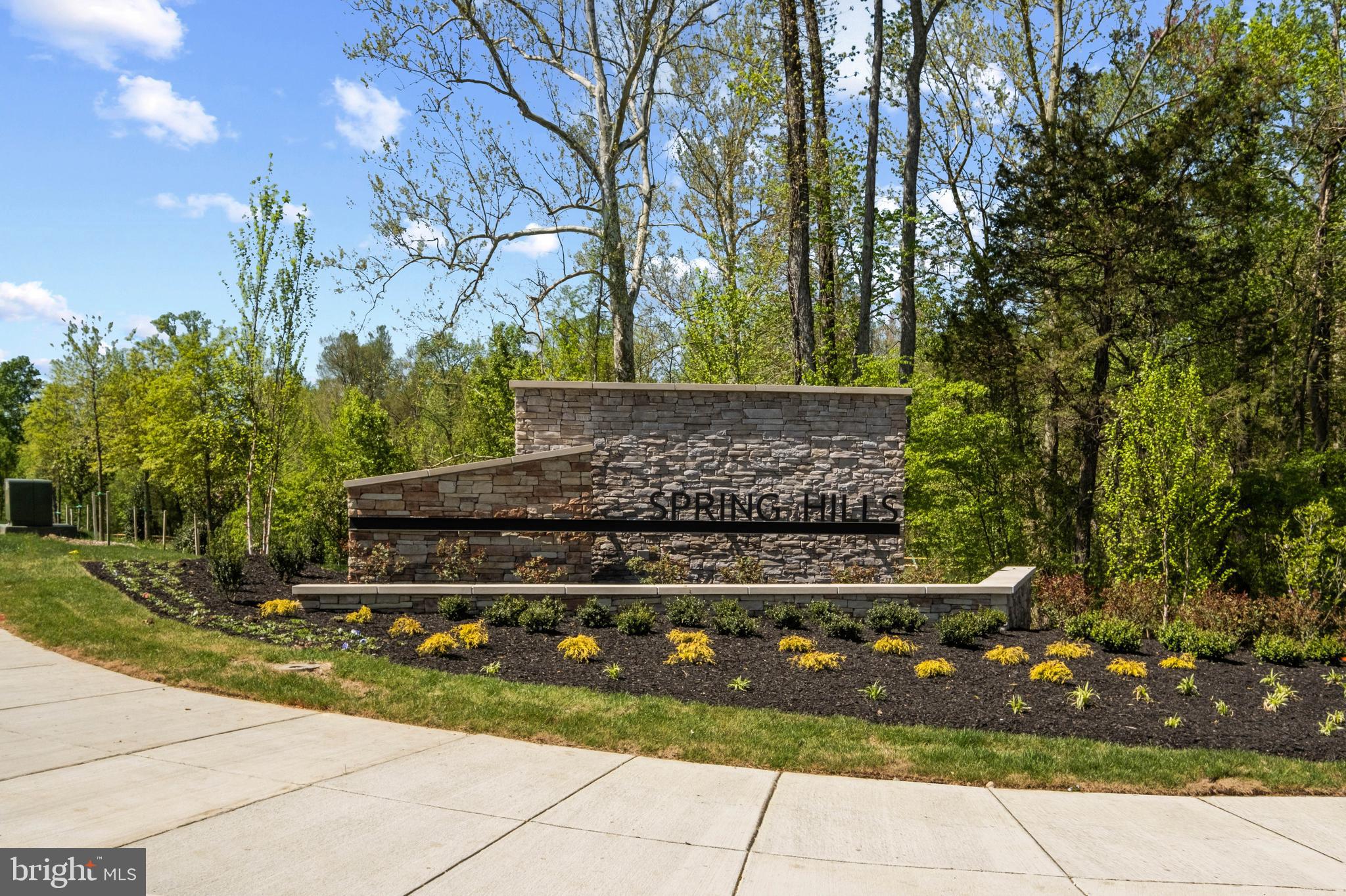 SPRING HILLS - Residential