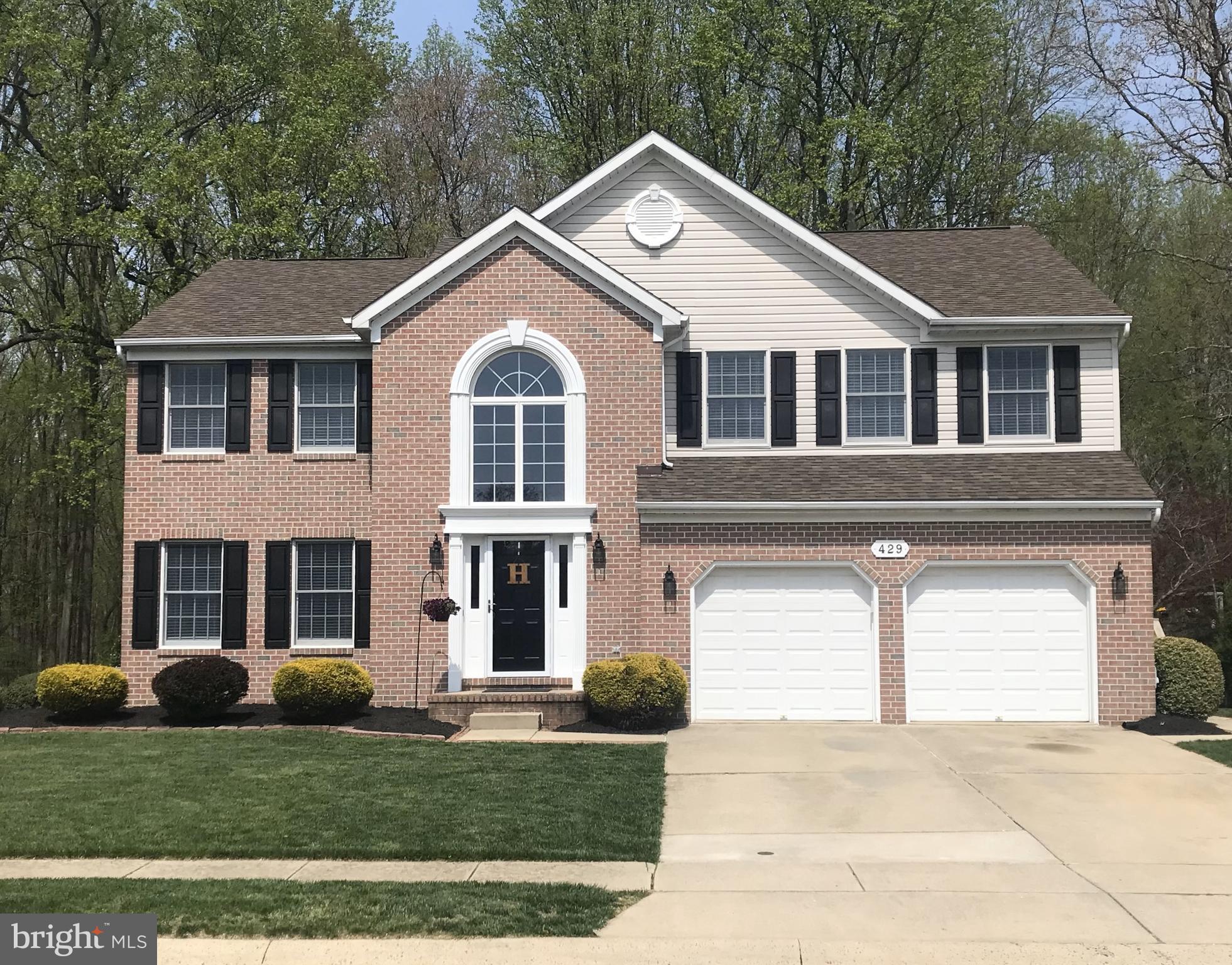 HUNTERS RUN - Residential