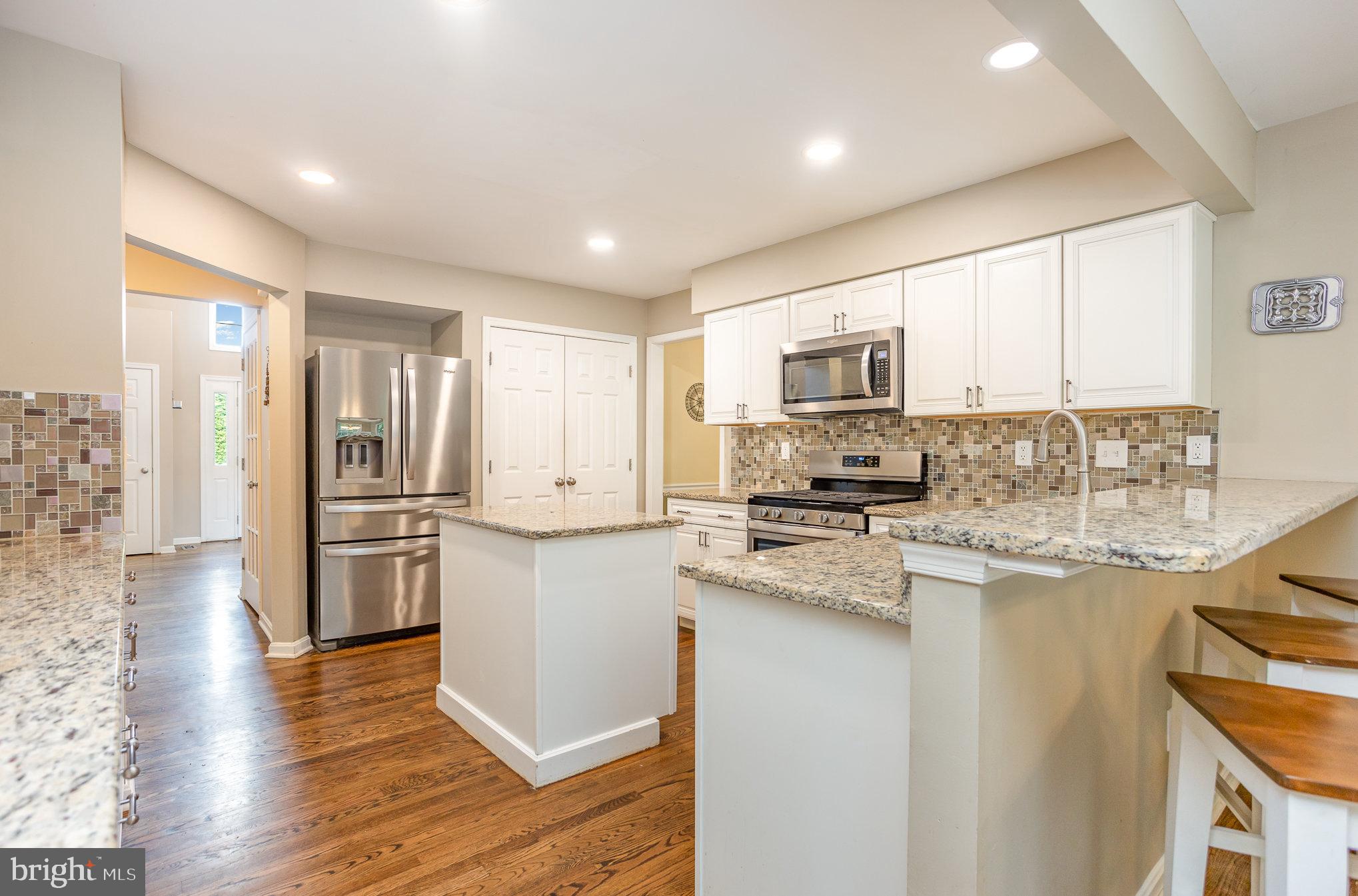 HUNTERS RUN - Residential