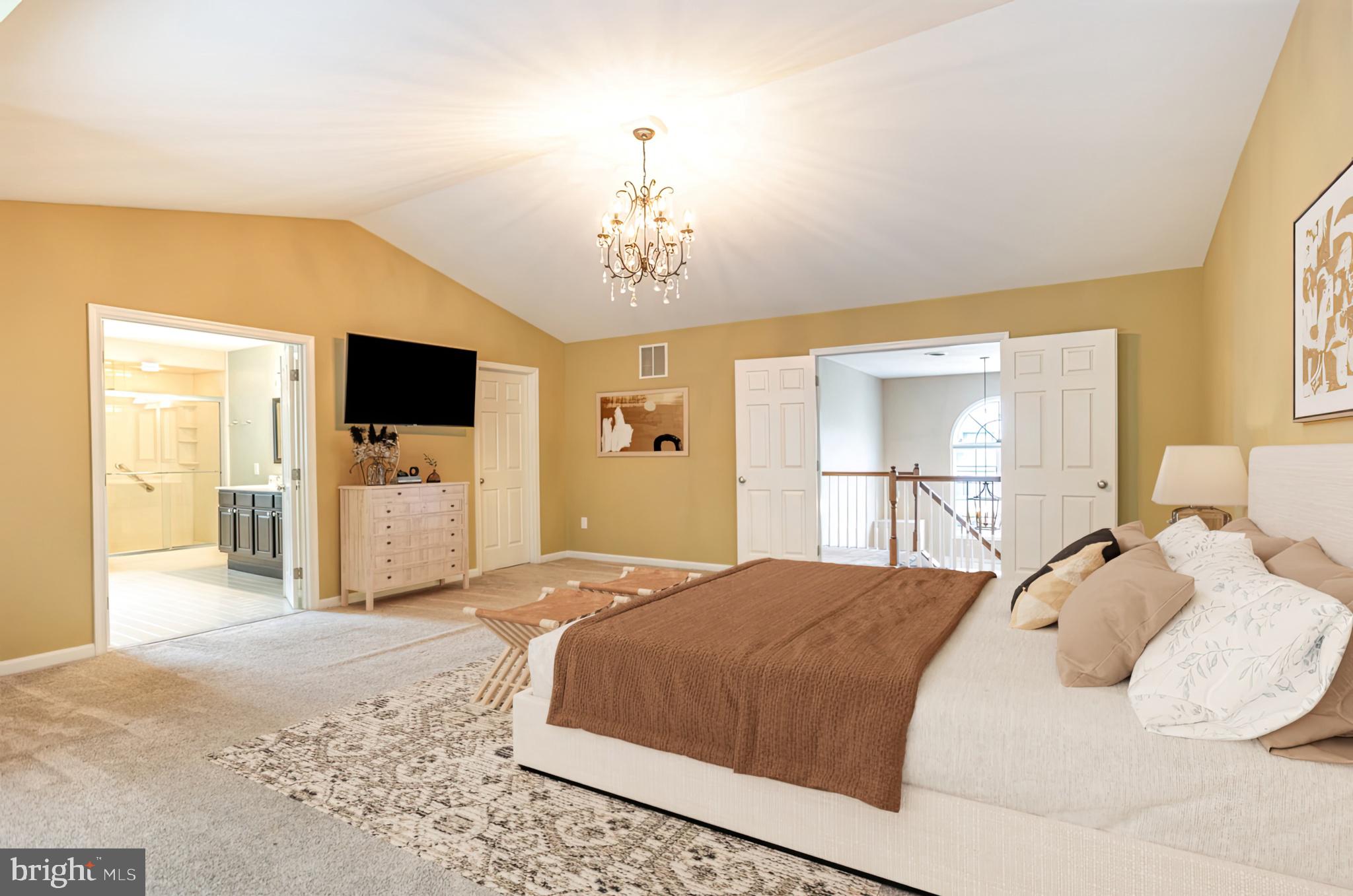 HUNTERS RUN - Residential