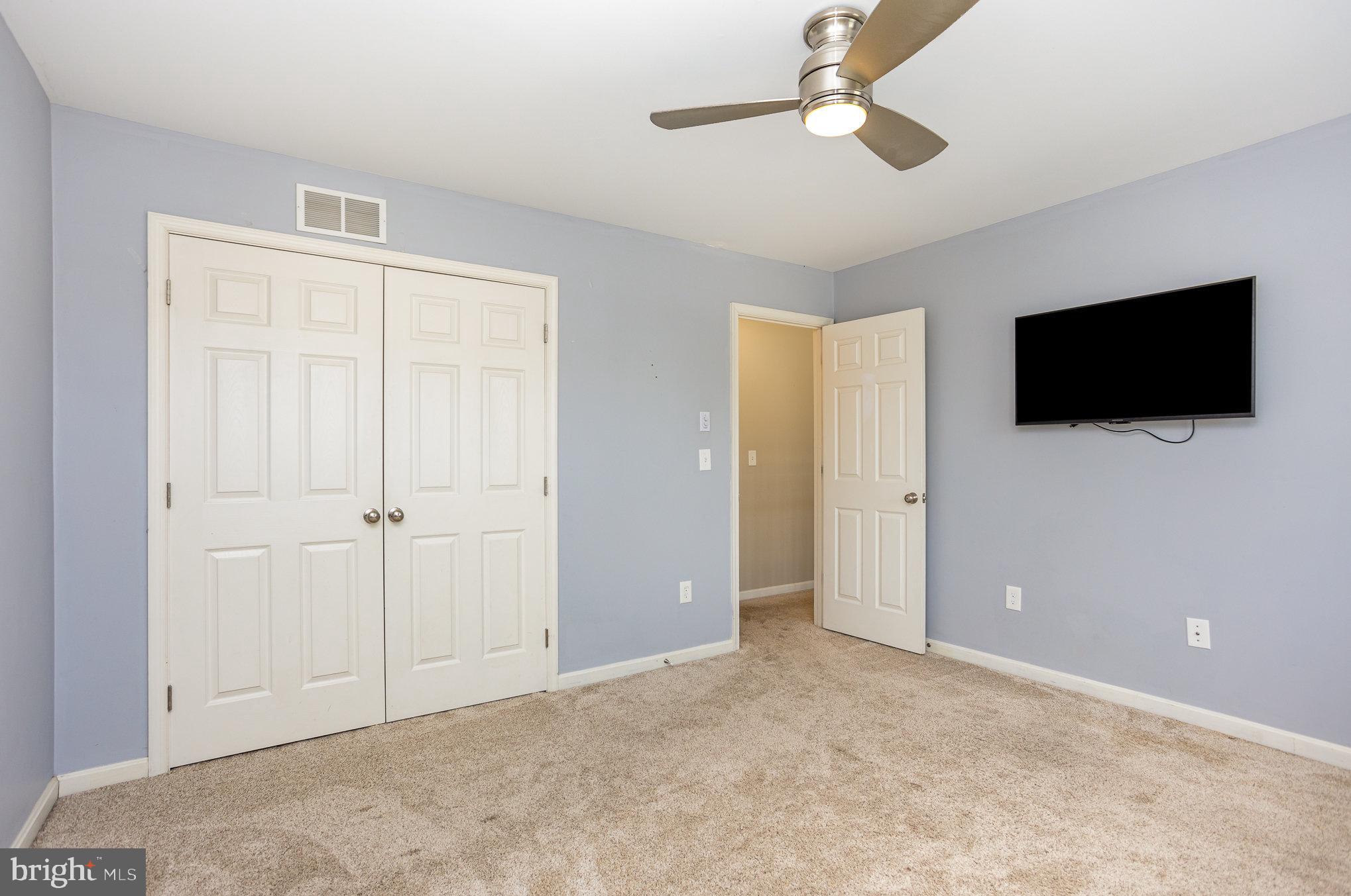 HUNTERS RUN - Residential