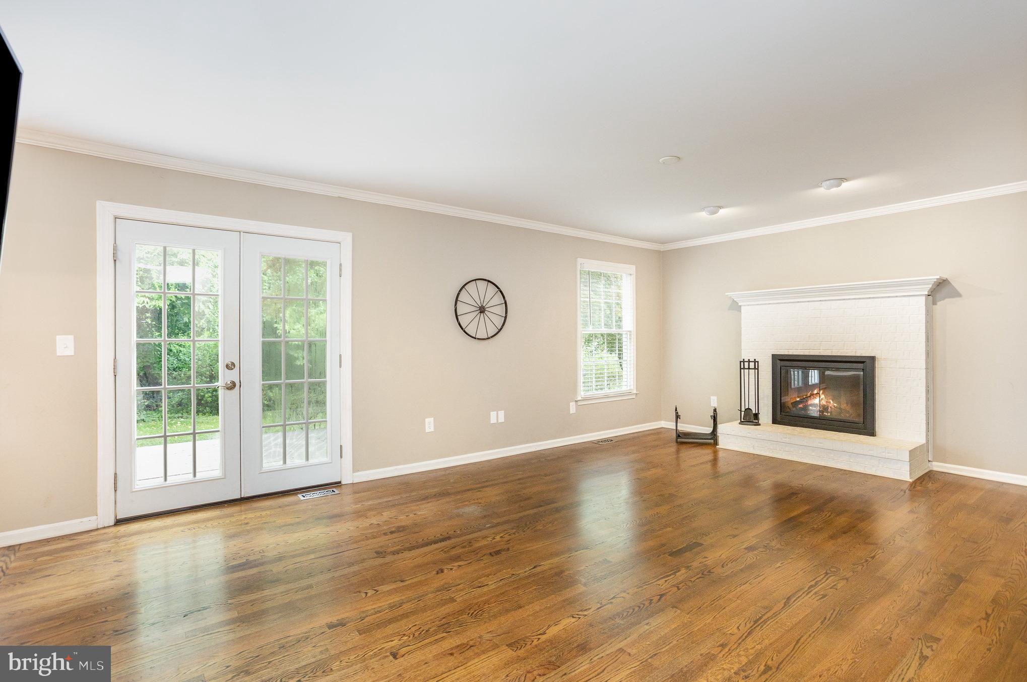 HUNTERS RUN - Residential