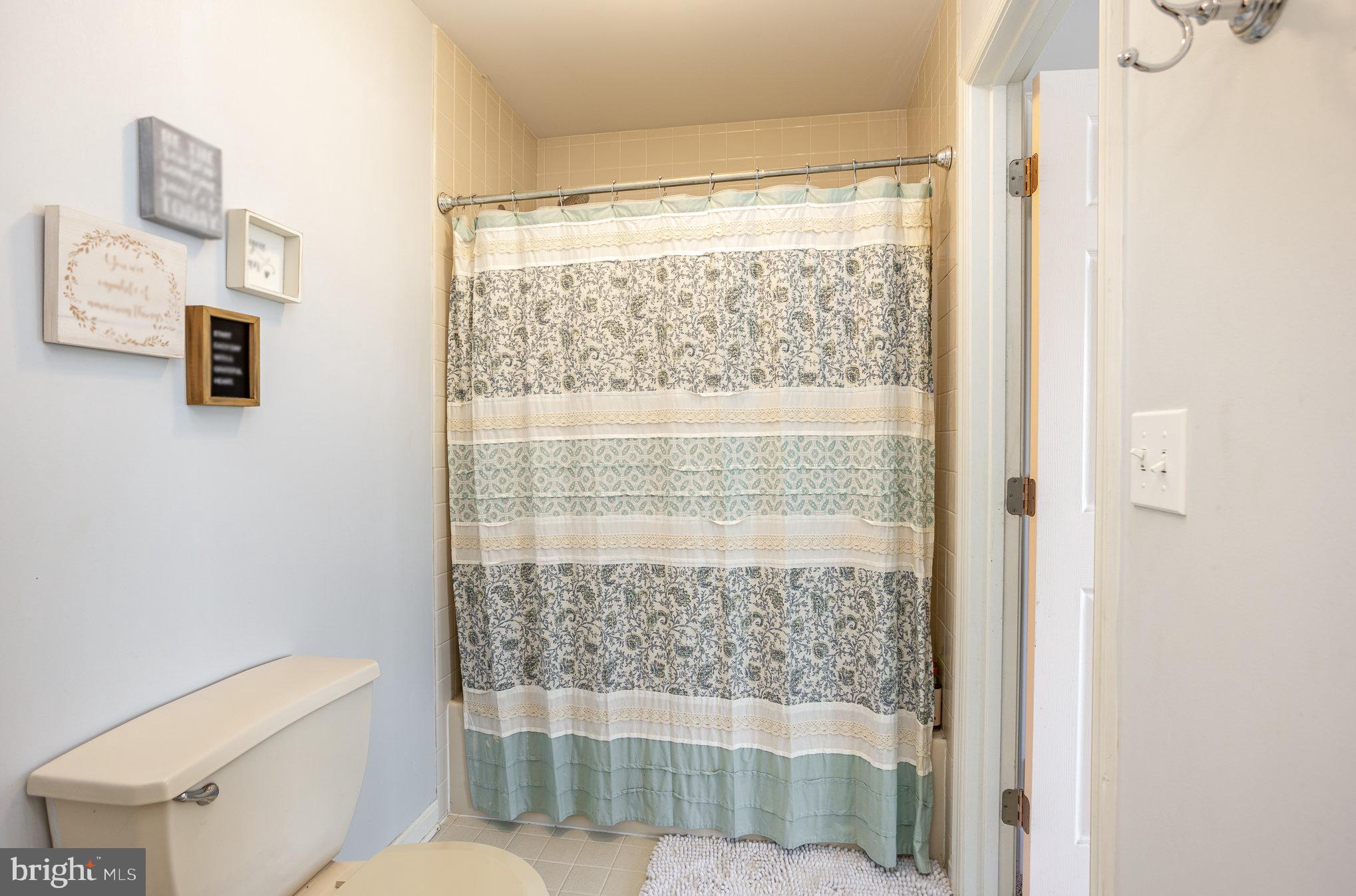 HUNTERS RUN - Residential