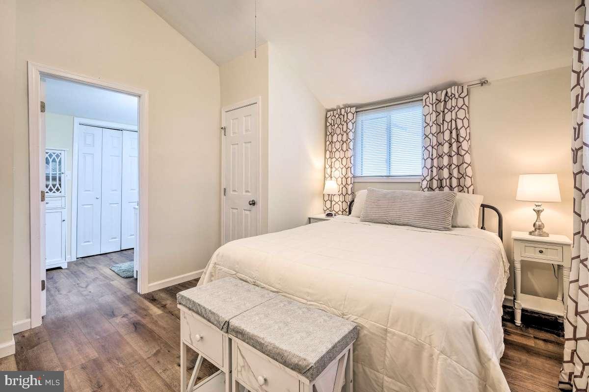 POTOMAC SHORES - Residential