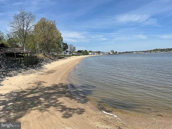 POTOMAC SHORES - Residential
