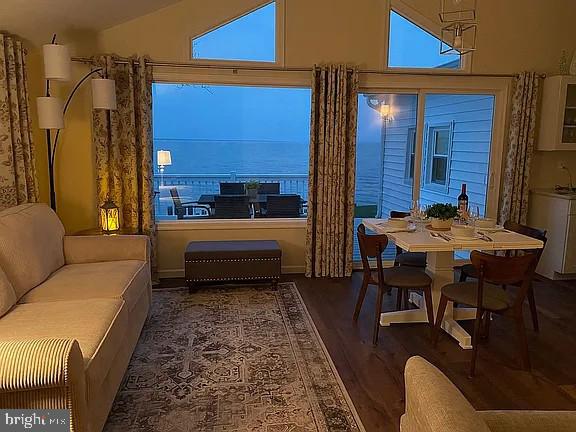 POTOMAC SHORES - Residential