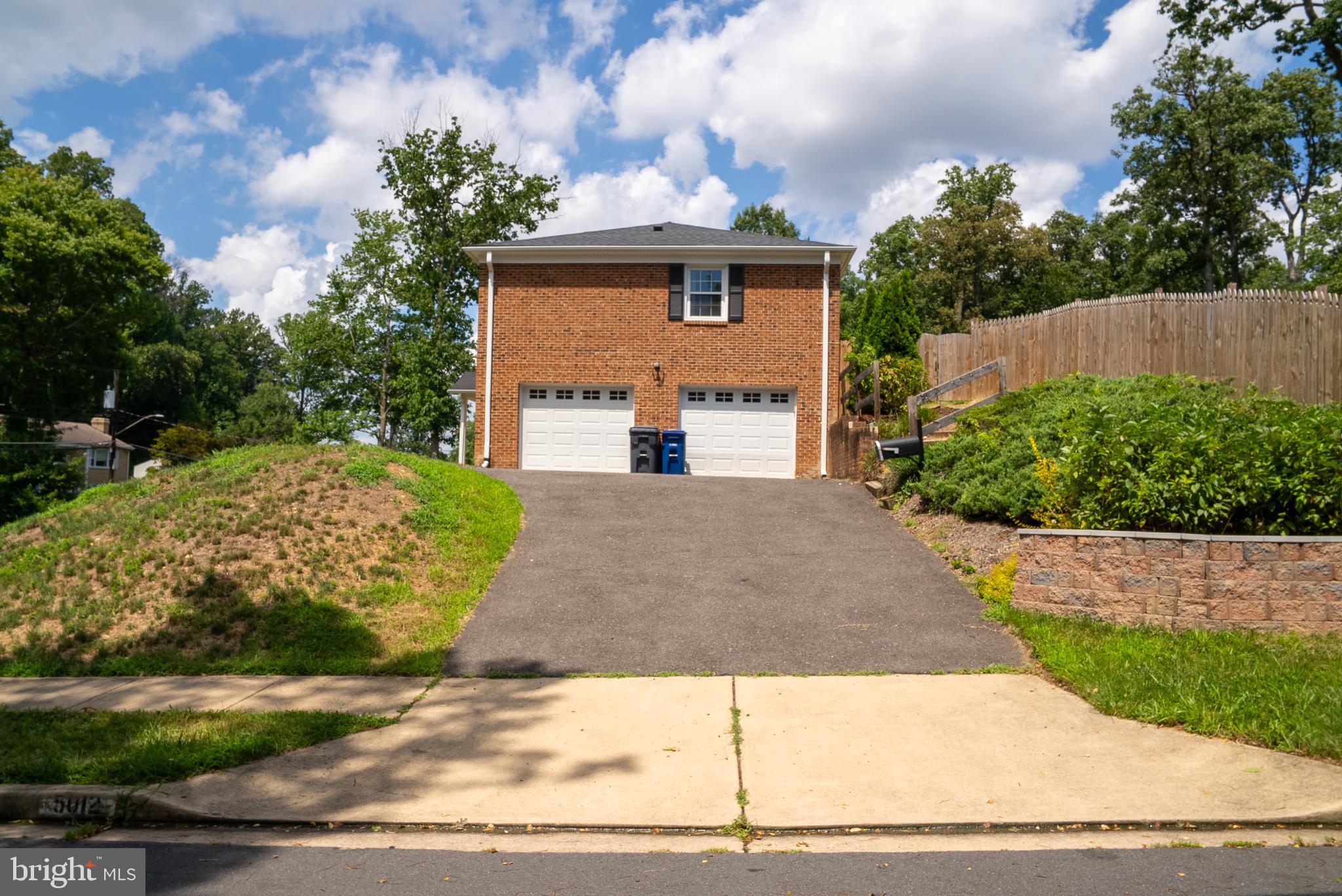 5012 LARNO DRIVE