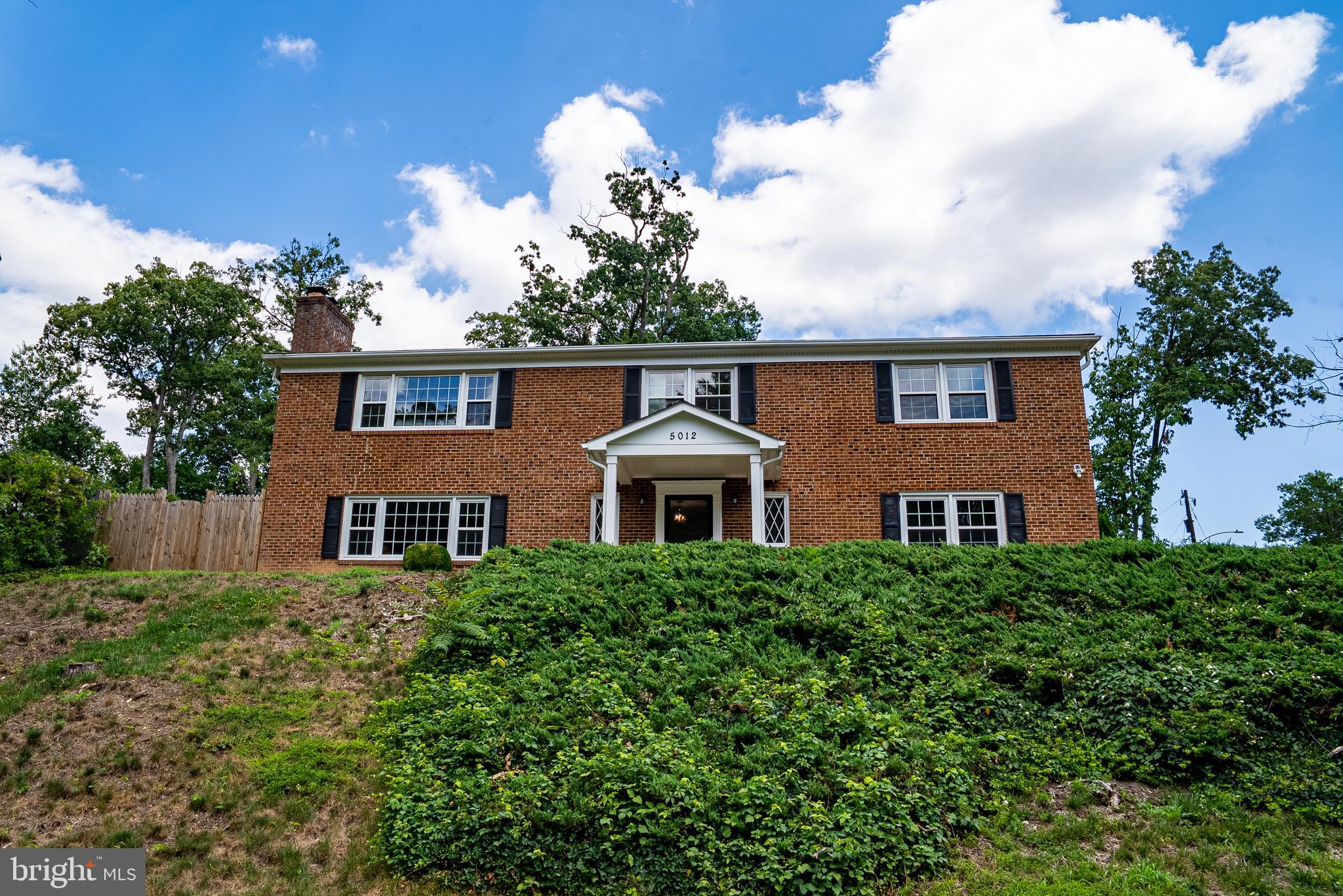 5012 LARNO DRIVE