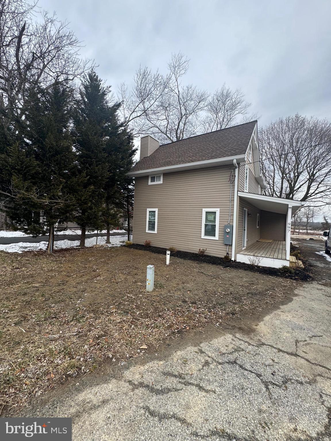 997 FLEMINGS LANDING ROAD