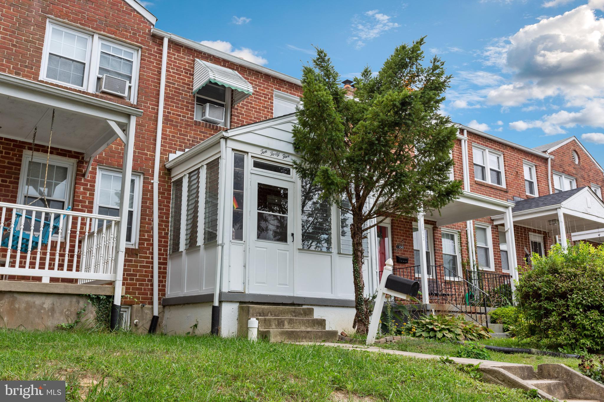 ARBOUR MANOR - Residential