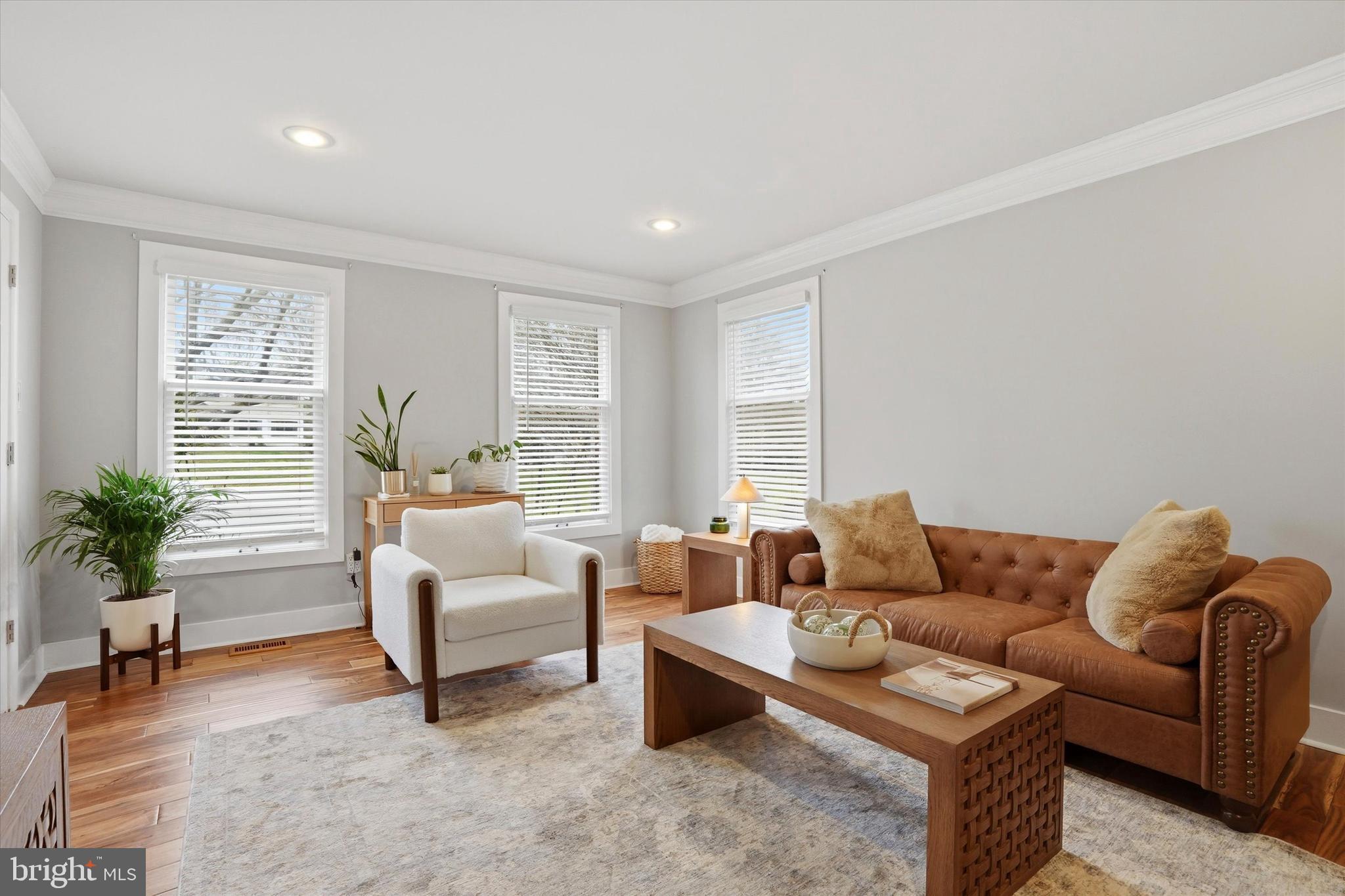 MOUNTAIN VIEW - Residential