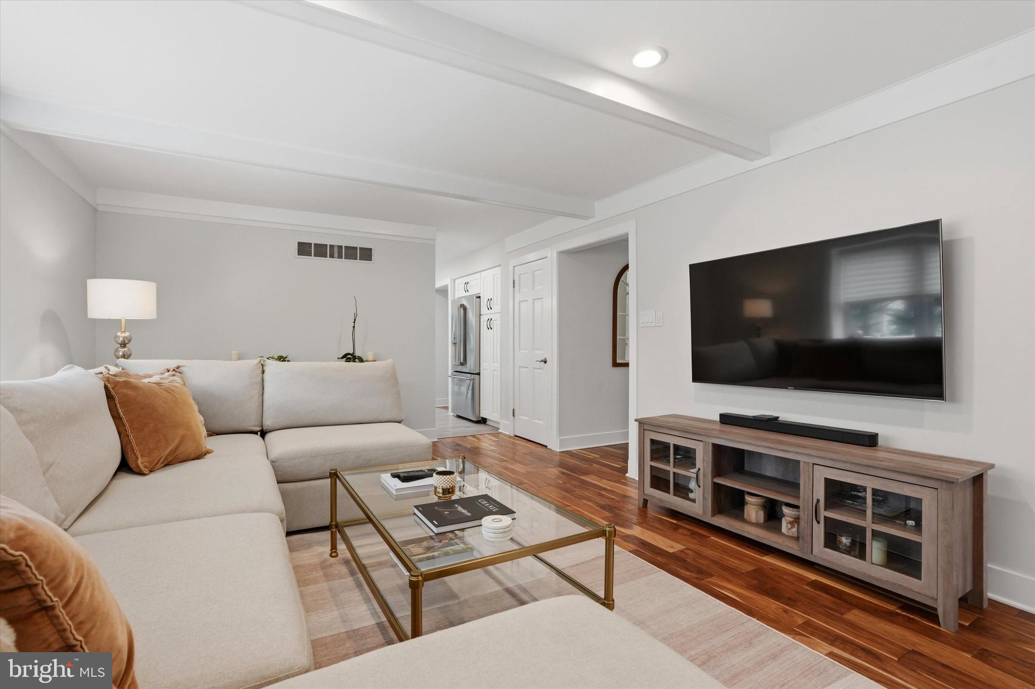 MOUNTAIN VIEW - Residential