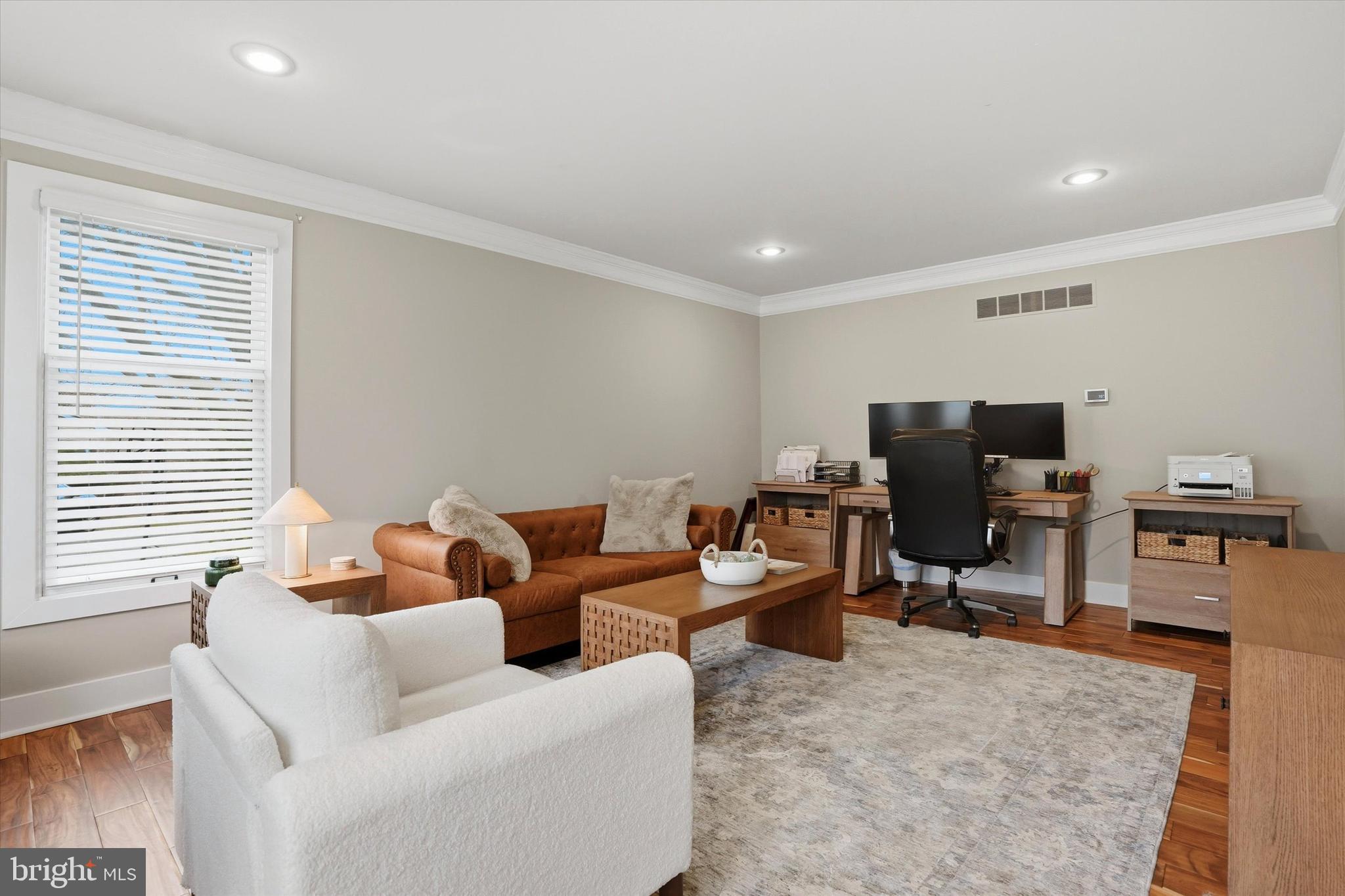 MOUNTAIN VIEW - Residential