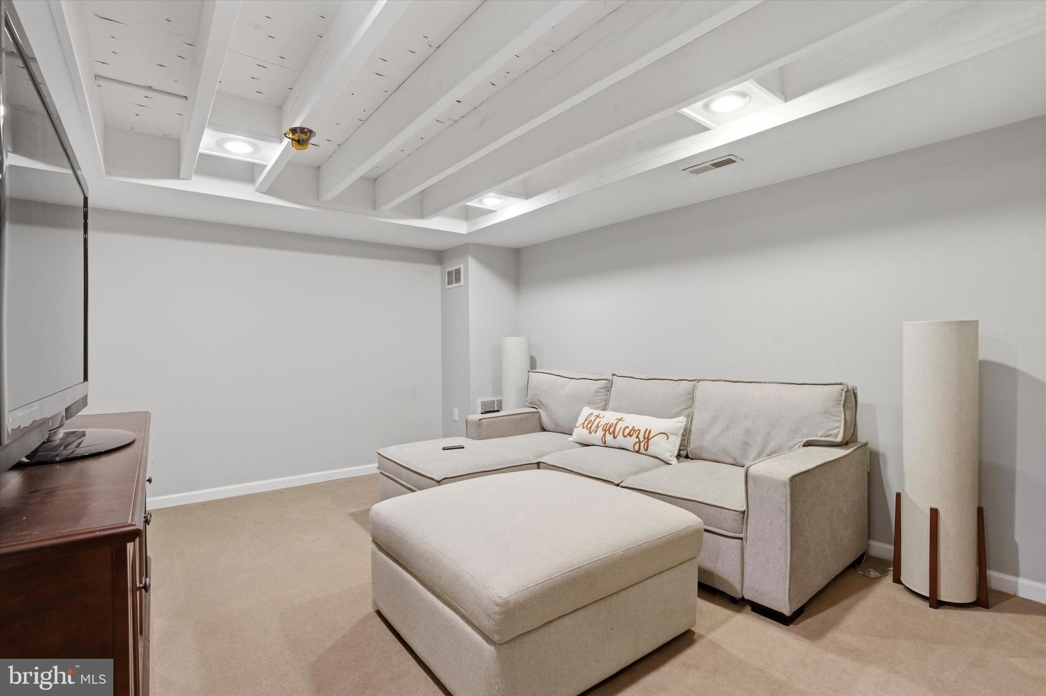 MOUNTAIN VIEW - Residential